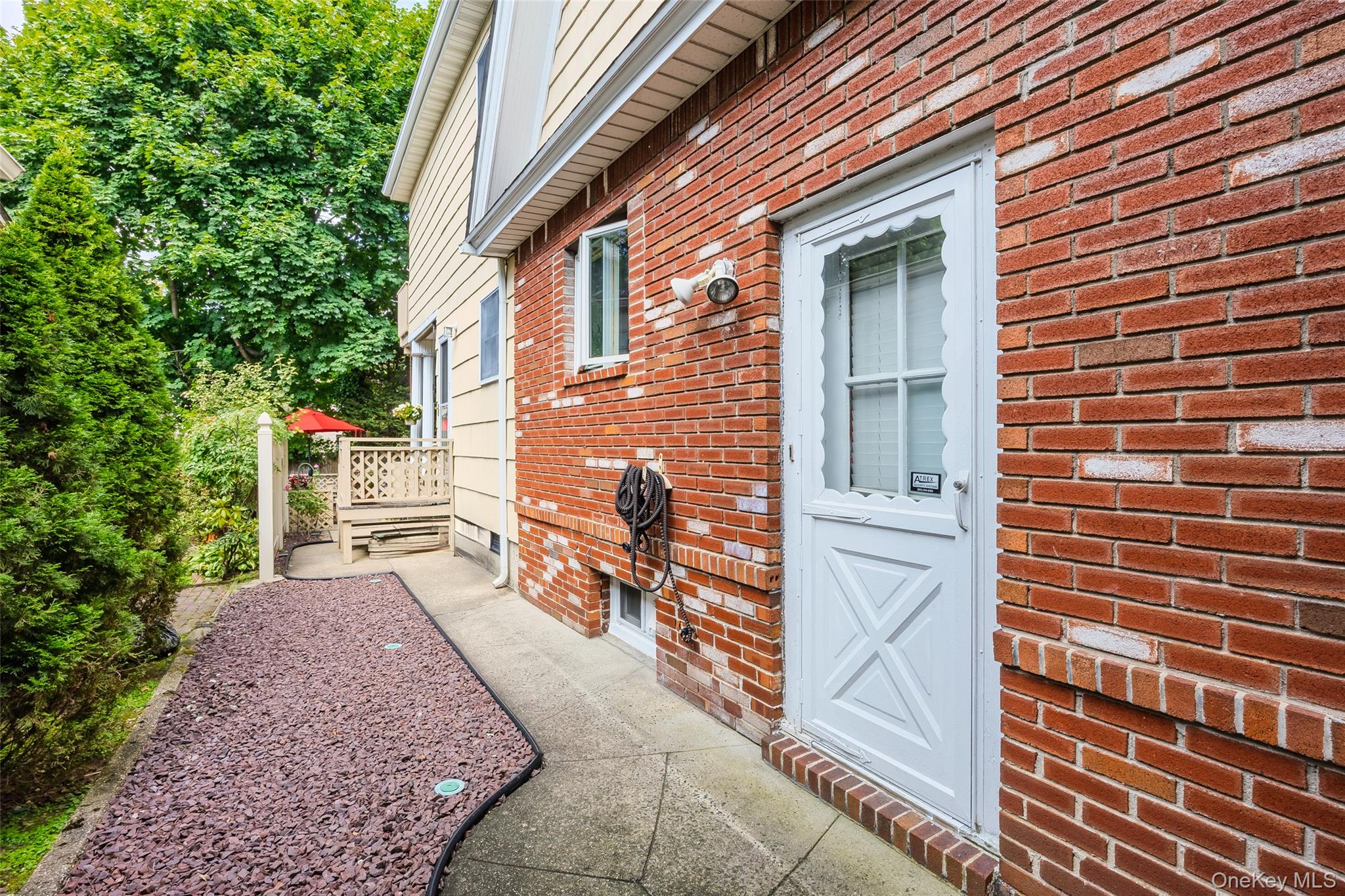 23 Nassau Road, Great Neck, NY 11021