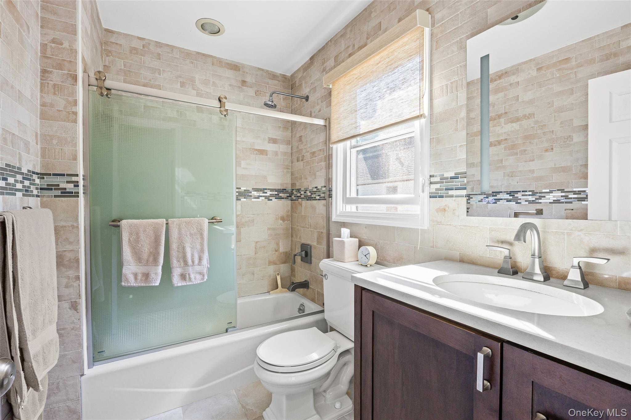 23 Nassau Road, Great Neck, NY 11021