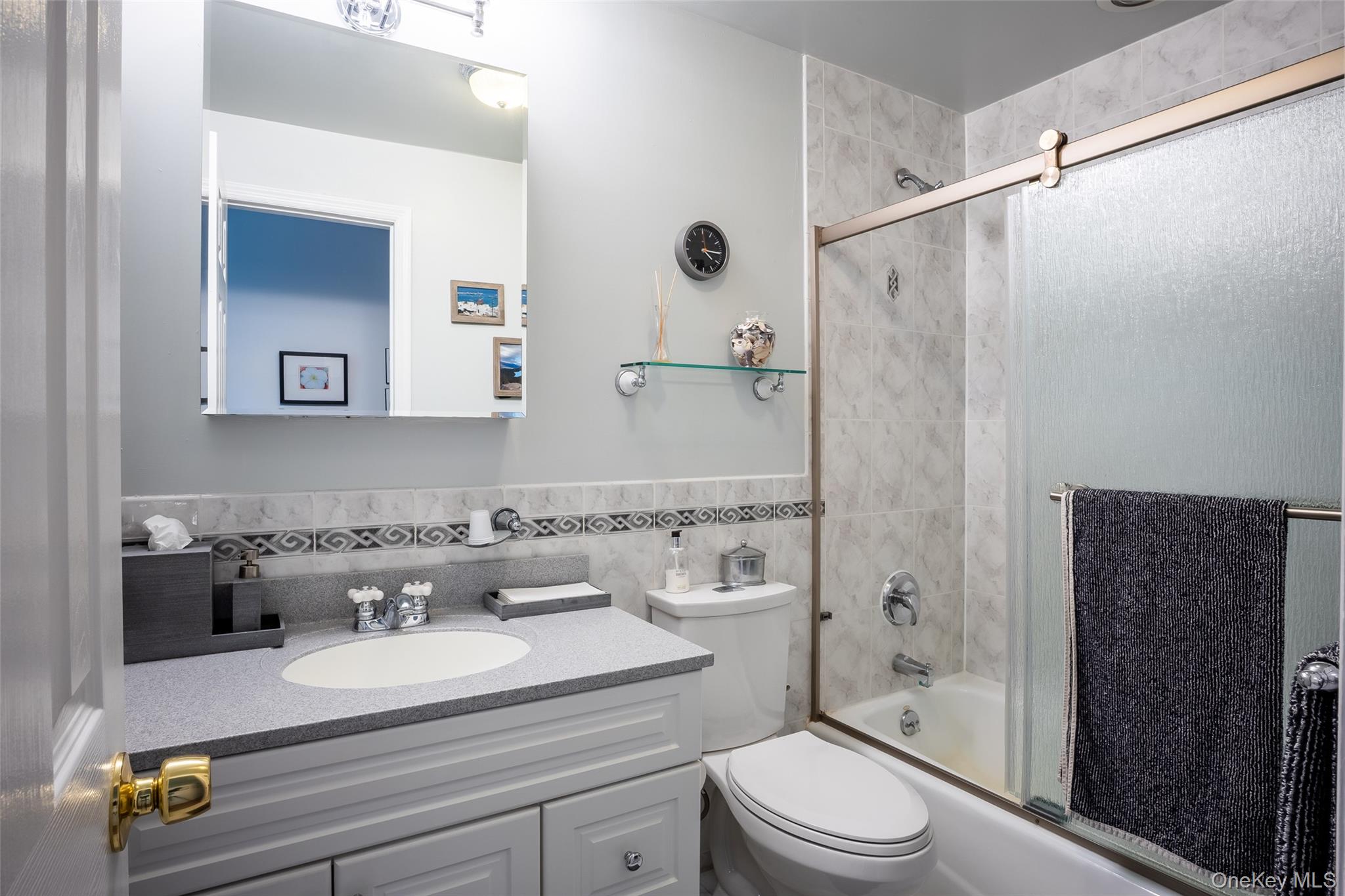 23 Nassau Road, Great Neck, NY 11021