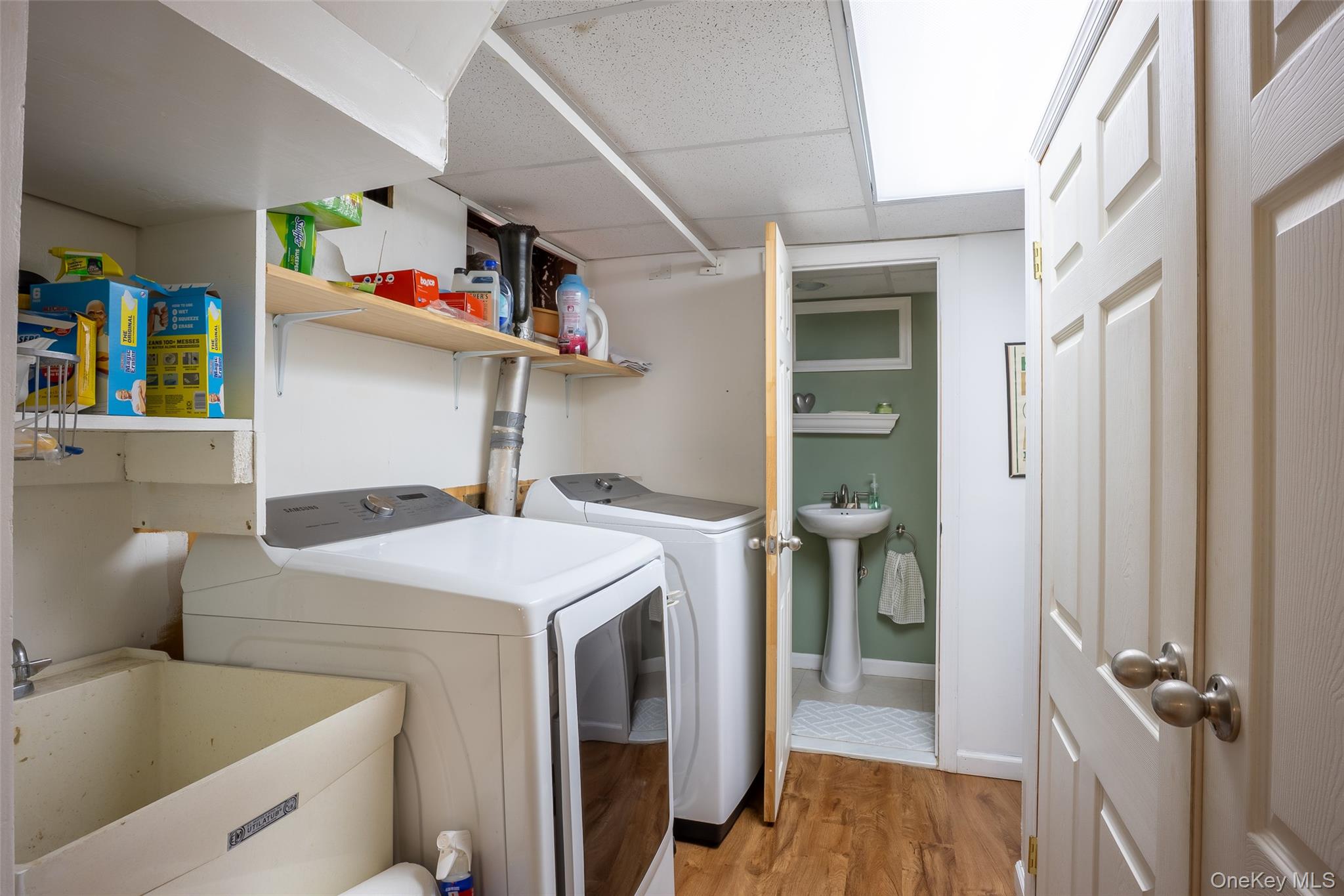 23 Nassau Road, Great Neck, NY 11021