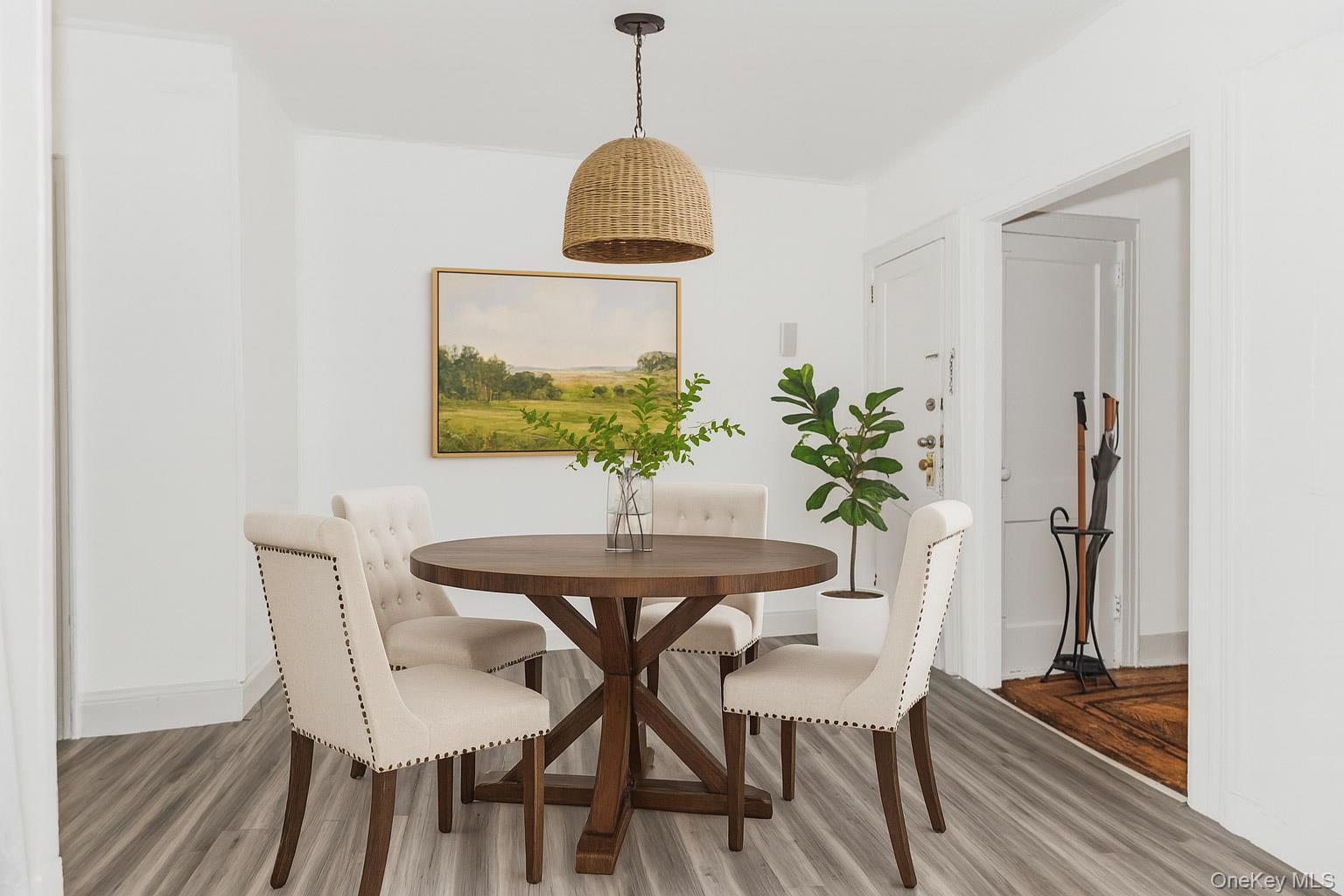 923 E 219 Street, Bronx, NY 10469