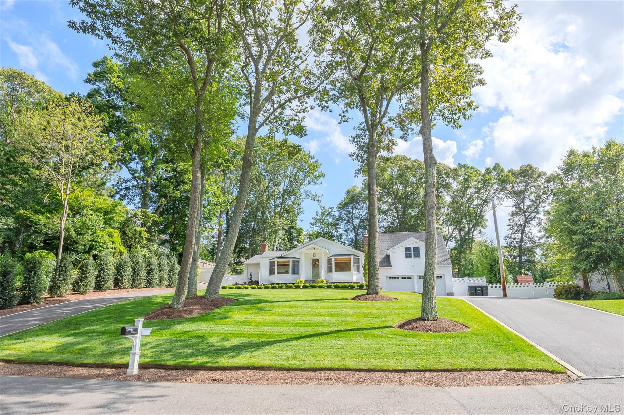 12 Suffolk Down, Shoreham, NY 11786