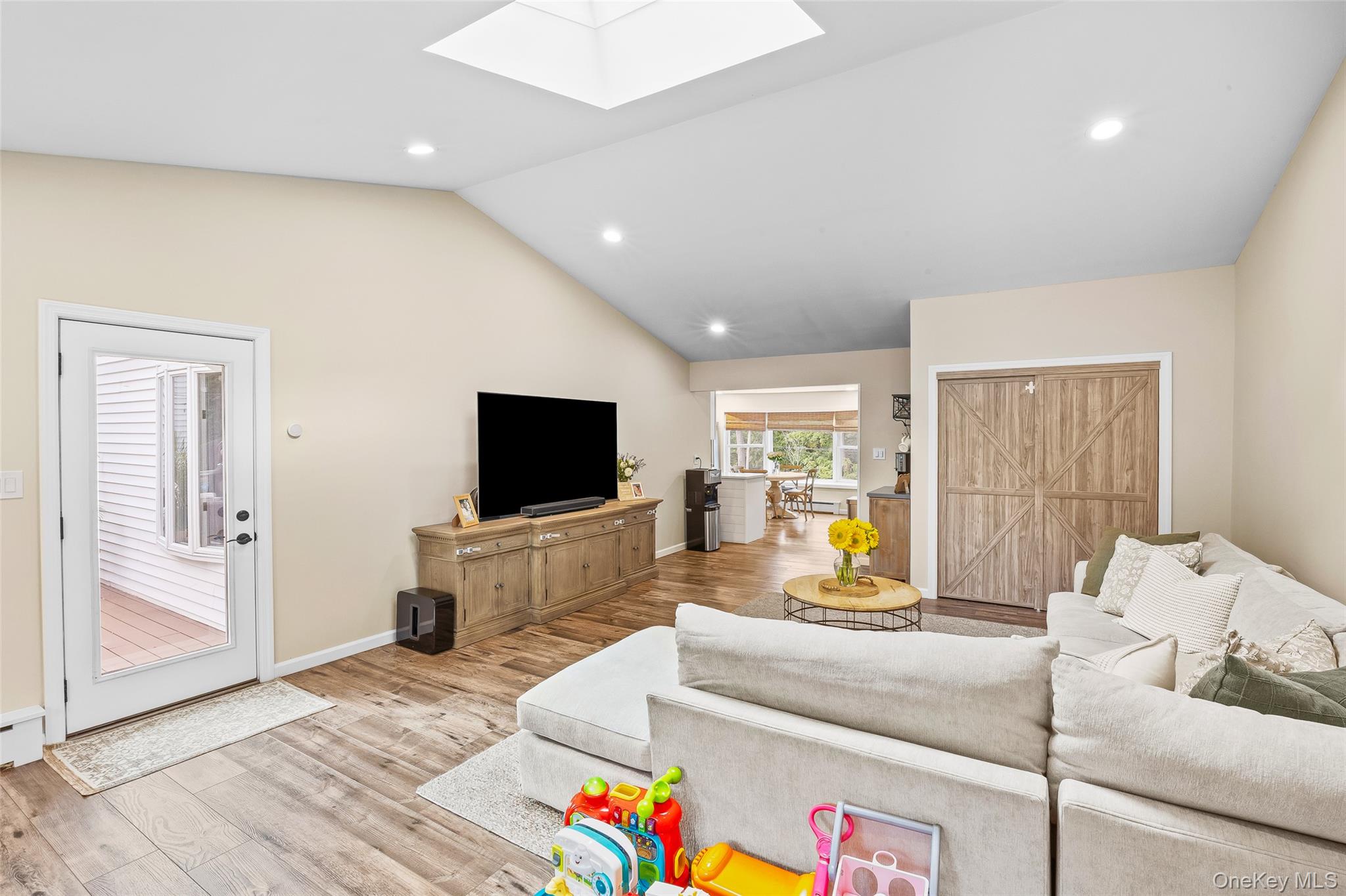 12 Suffolk Down, Shoreham, NY 11786