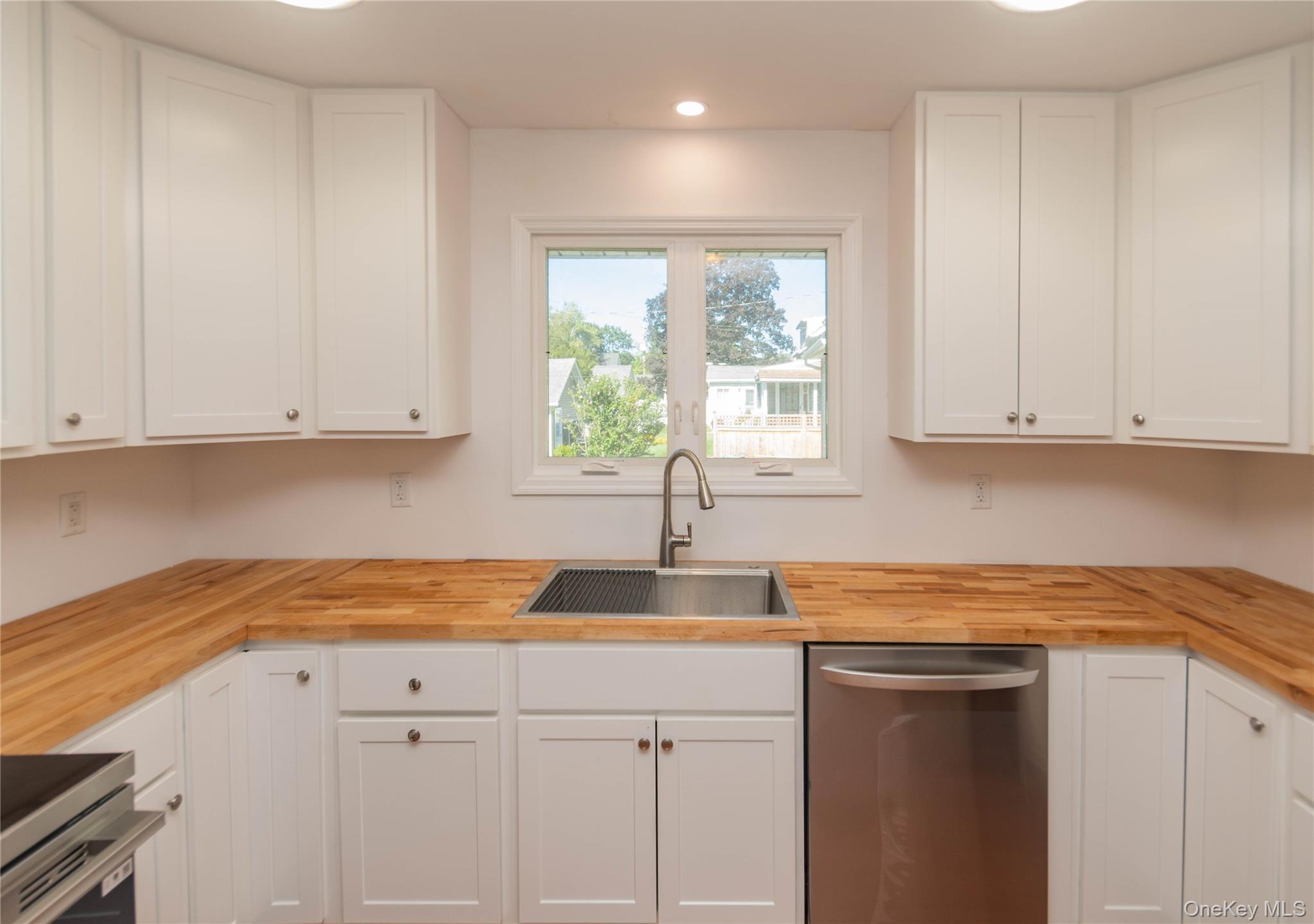 325 Hooker Avenue, Poughkeepsie, NY 12603