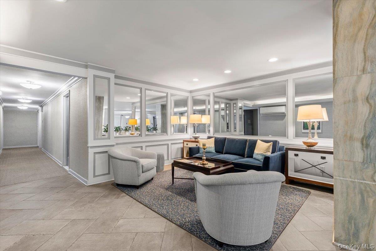 1 Washington Square Washington Square # 1D, Larchmont, NY 10538