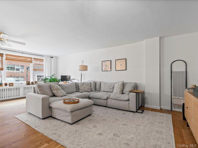 1 Washington Square Washington Square # 1D, Larchmont, NY 10538