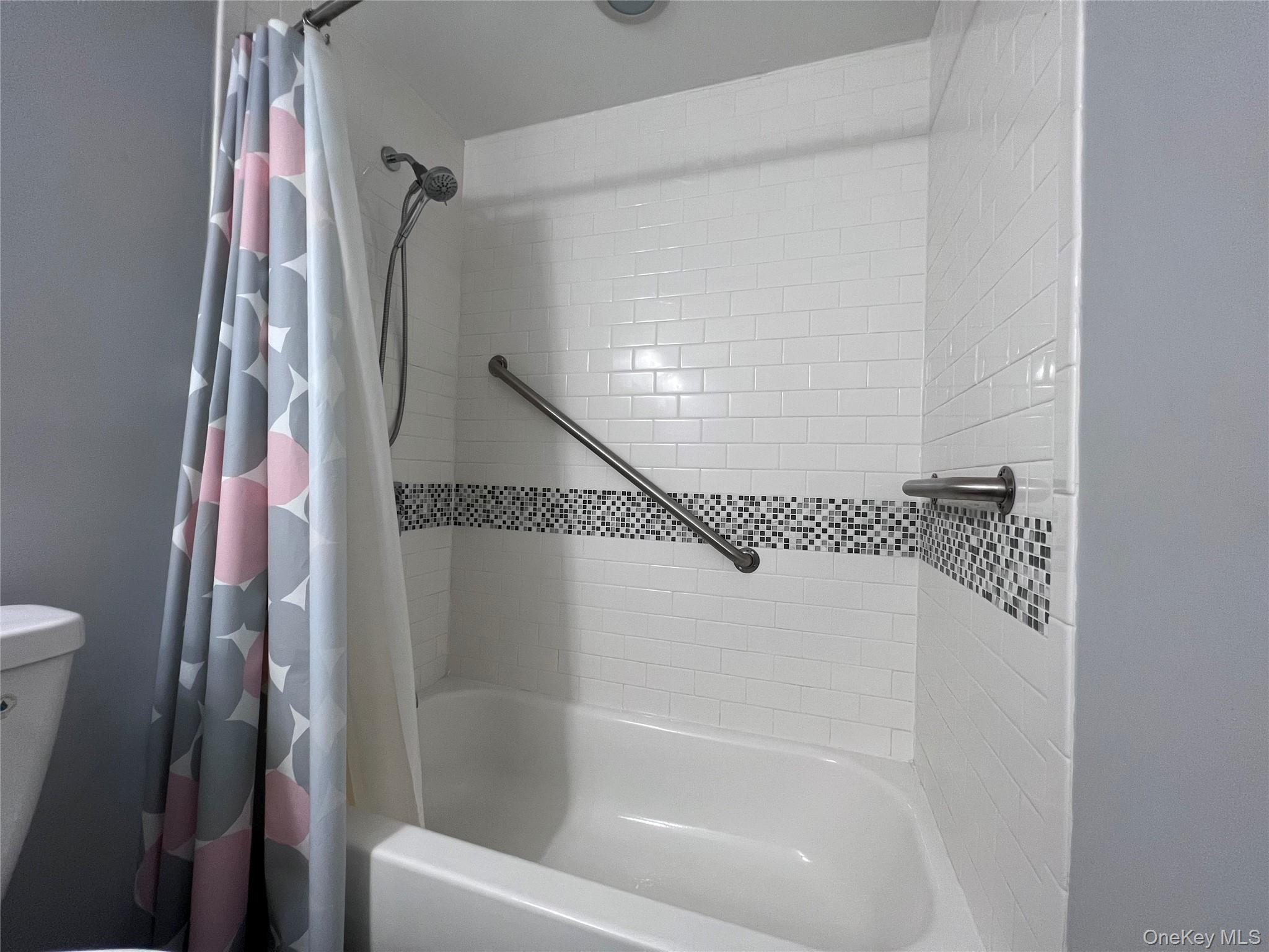 805 Blue Ridge Drive, Medford, NY 11763