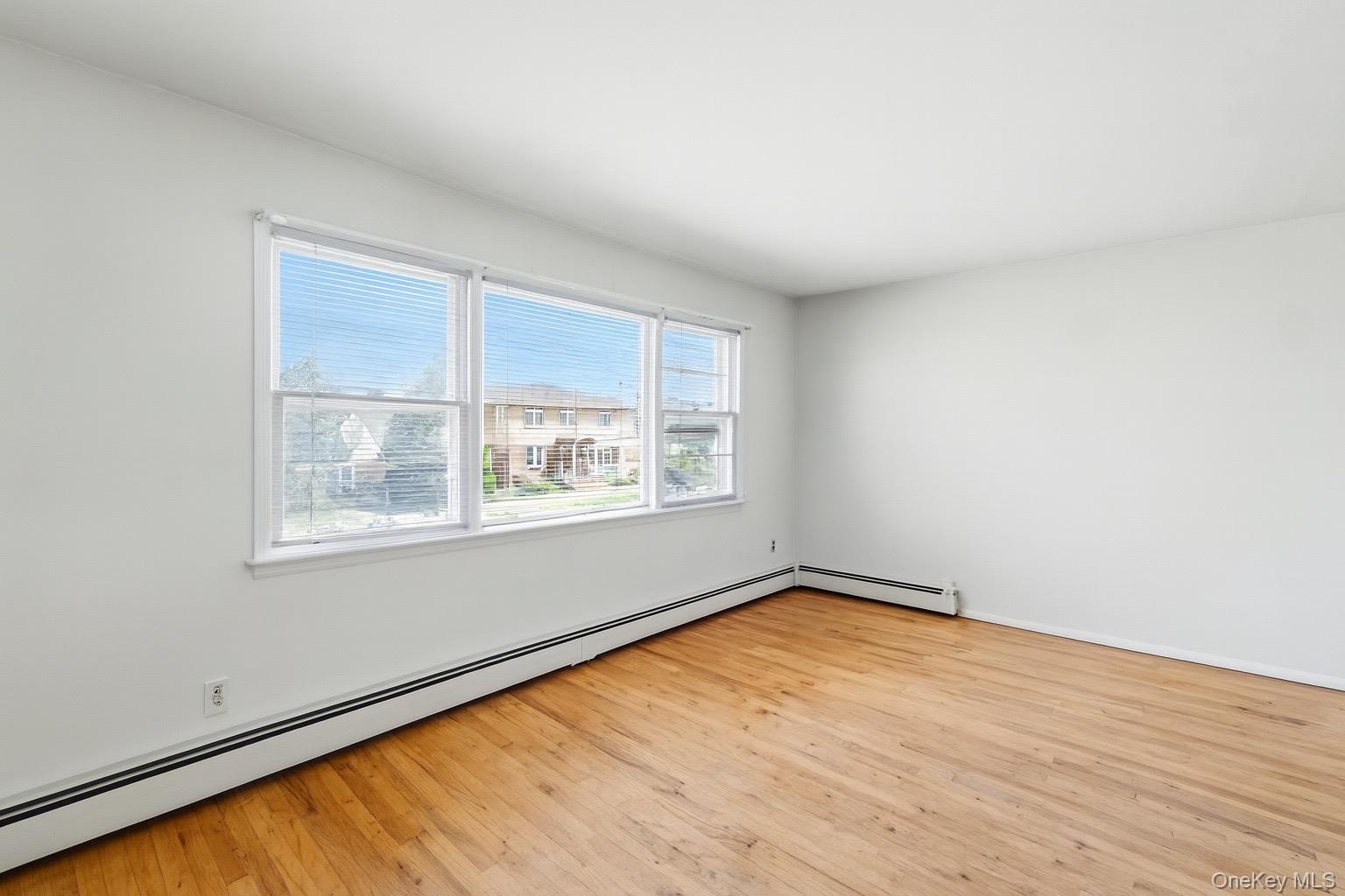 94-34 238th Street, Floral Park, NY 11001