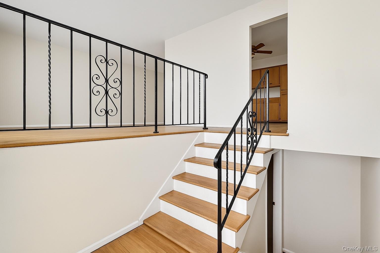 94-34 238th Street, Floral Park, NY 11001