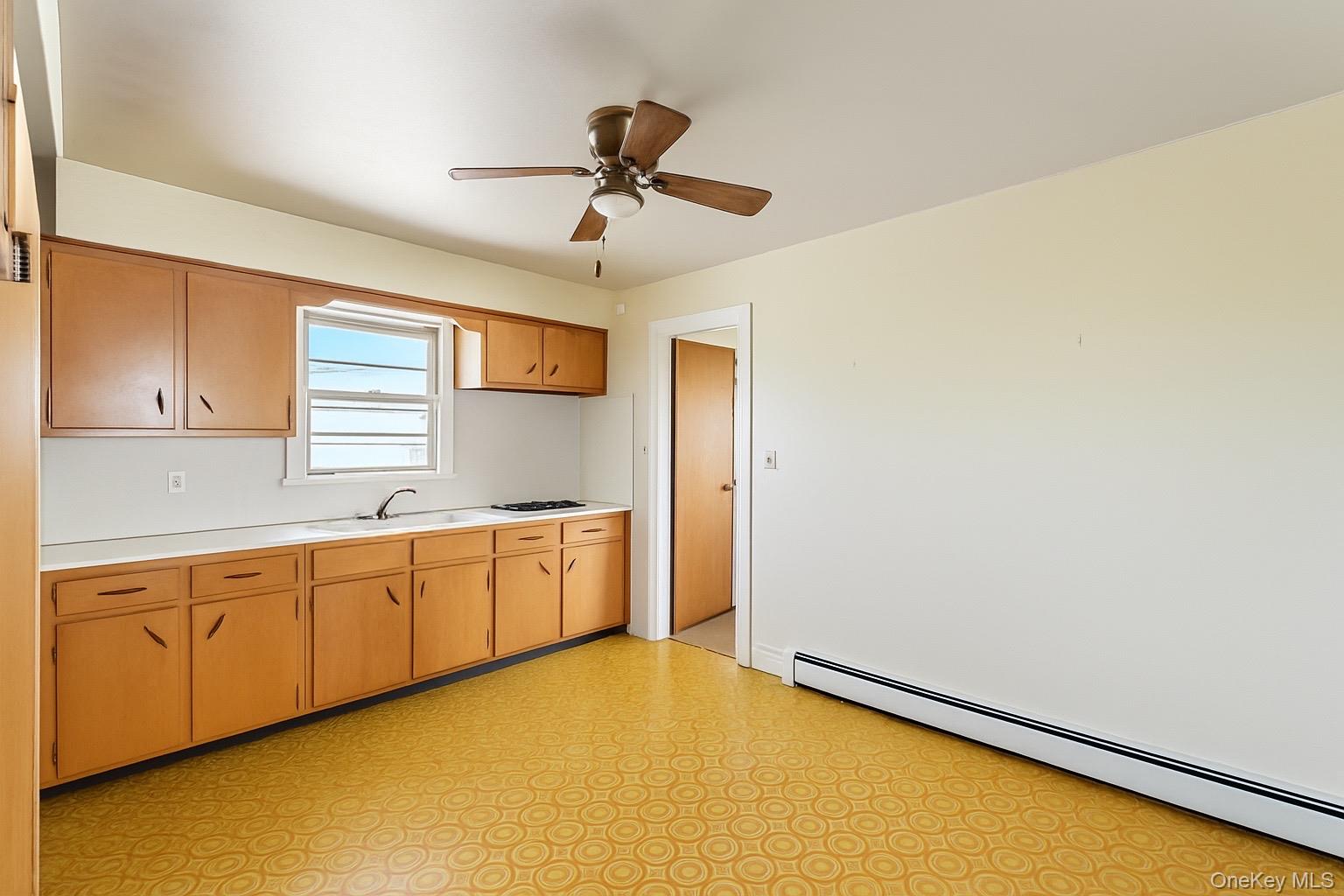 94-34 238th Street, Floral Park, NY 11001