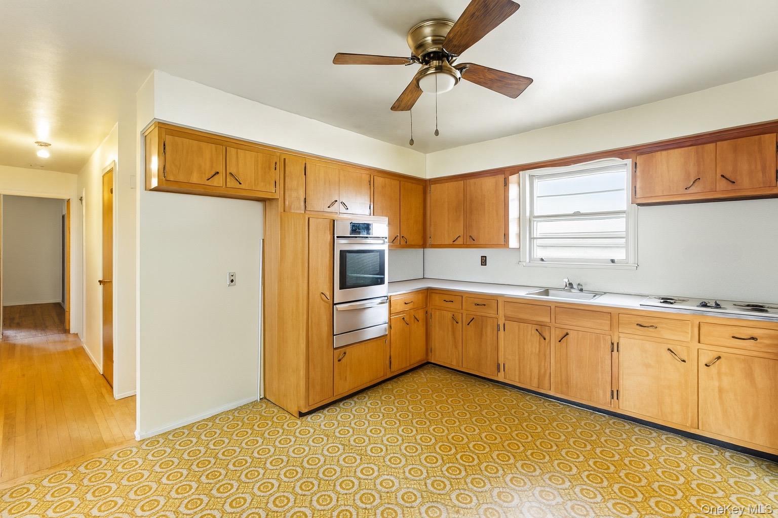 94-34 238th Street, Floral Park, NY 11001