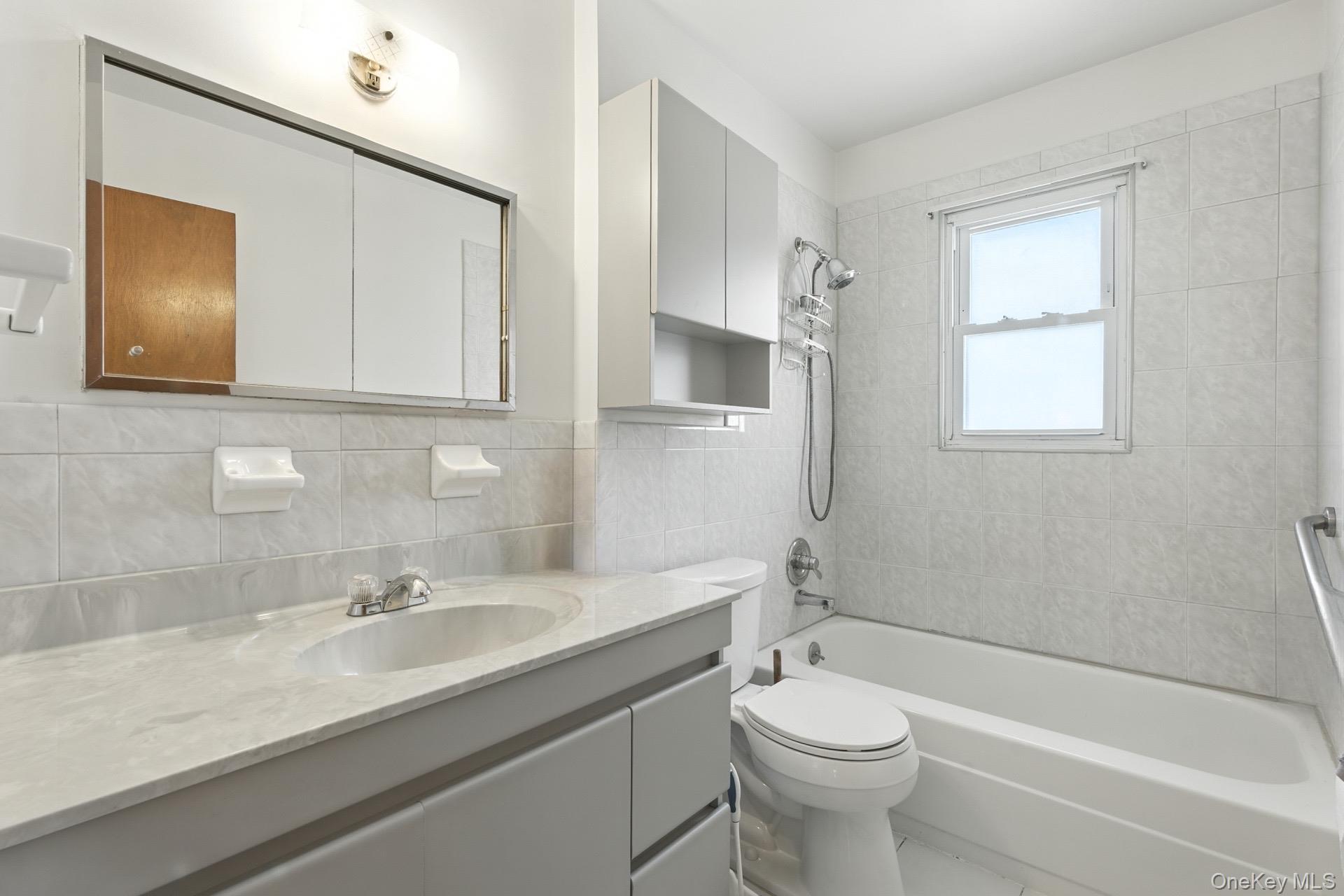 94-34 238th Street, Floral Park, NY 11001