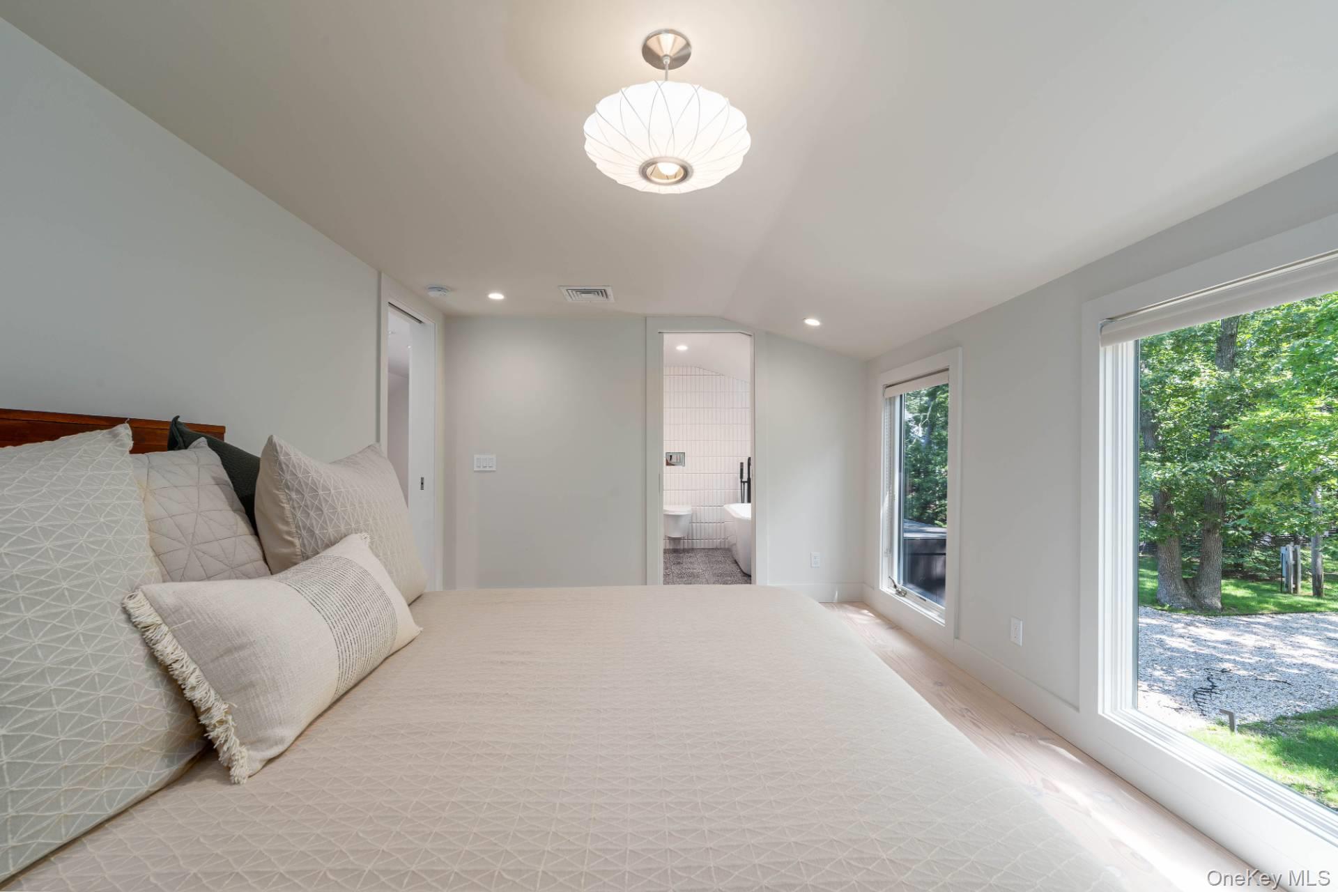 590 Haywaters Drive, Cutchogue, NY 11935