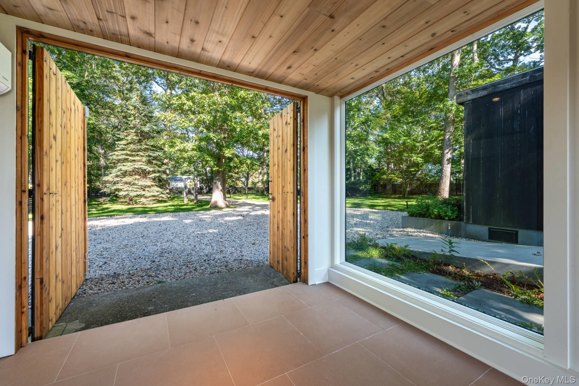 590 Haywaters Drive, Cutchogue, NY 11935