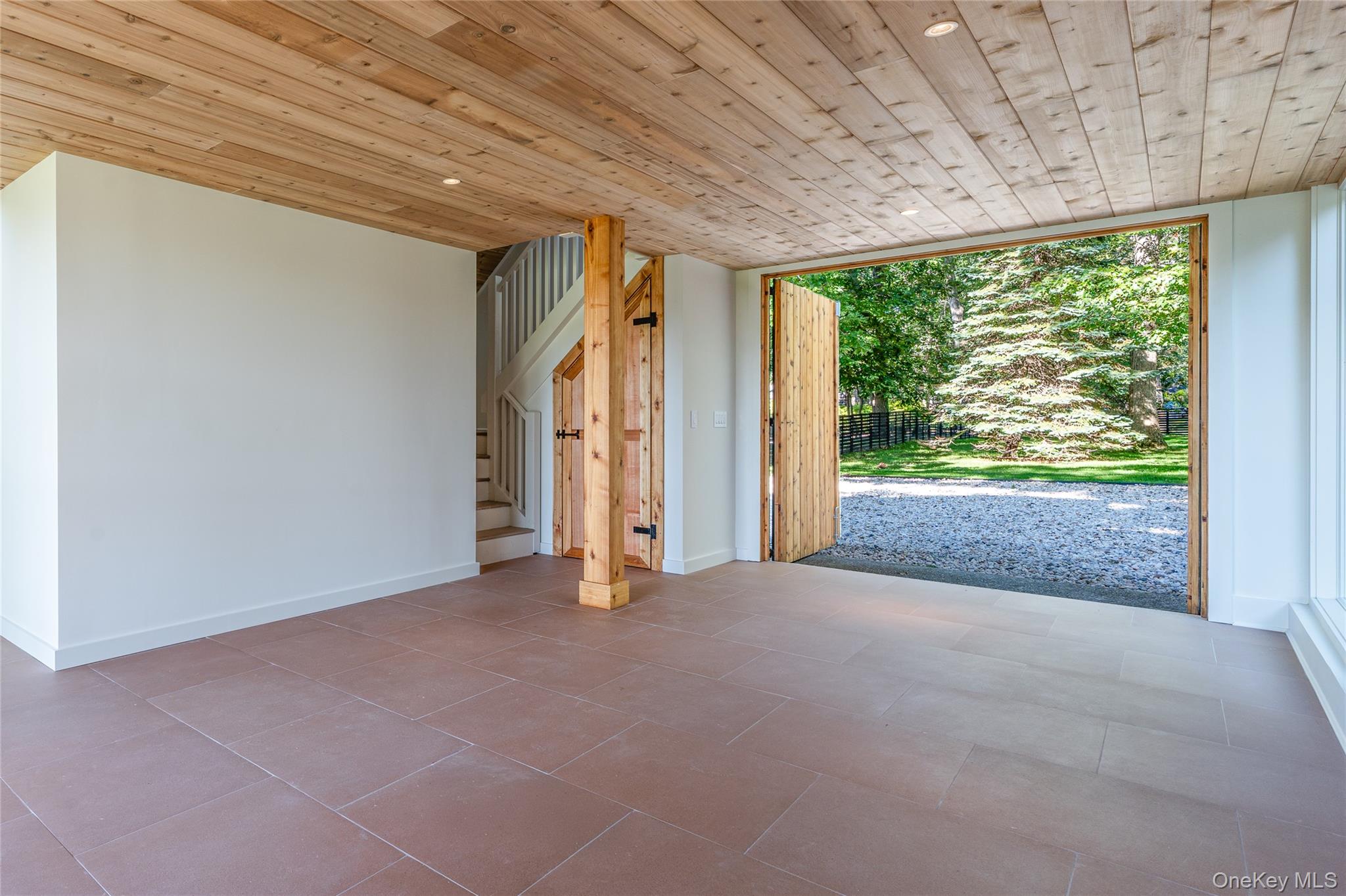 590 Haywaters Drive, Cutchogue, NY 11935