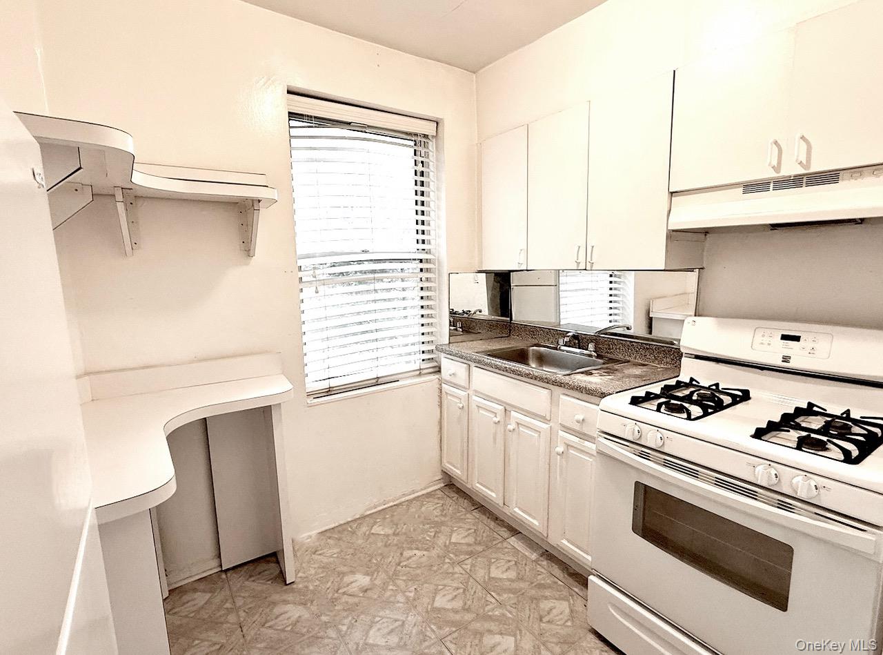 141-42 78 Avenue # 1F, Kew Garden Hills, NY 11367