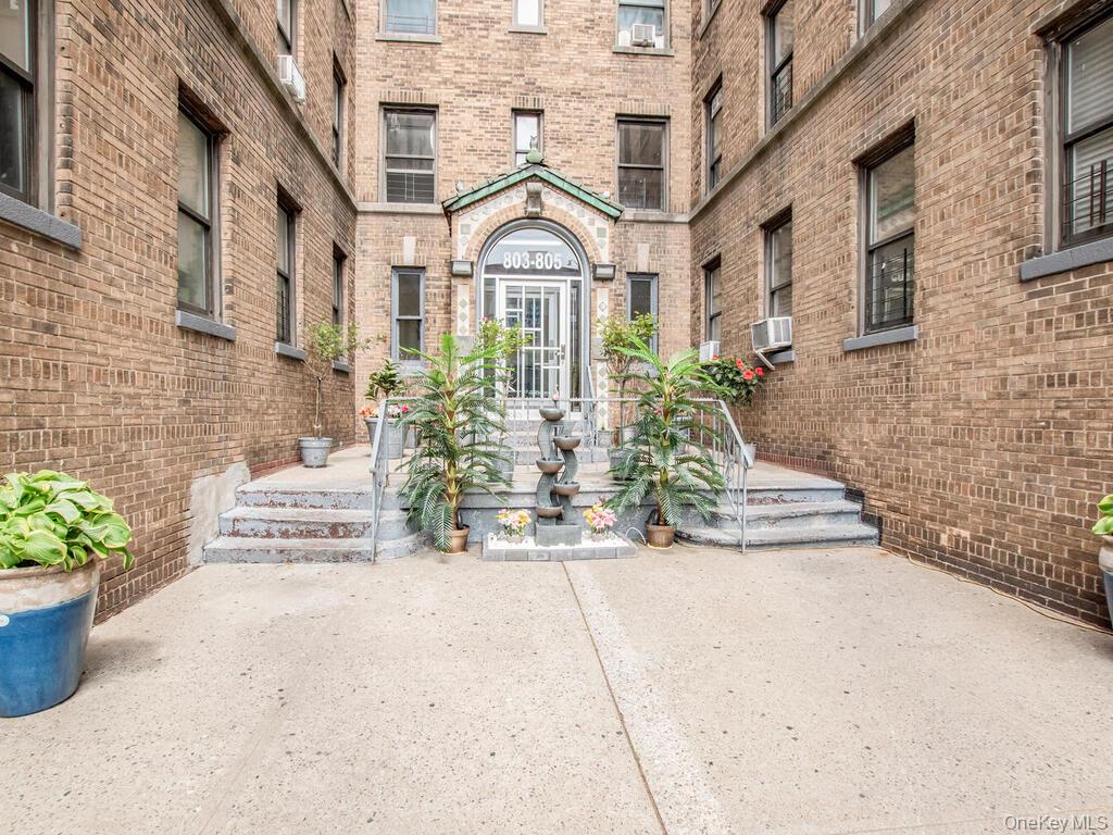 805 E 182nd Street # 4E, Bronx, NY 10460