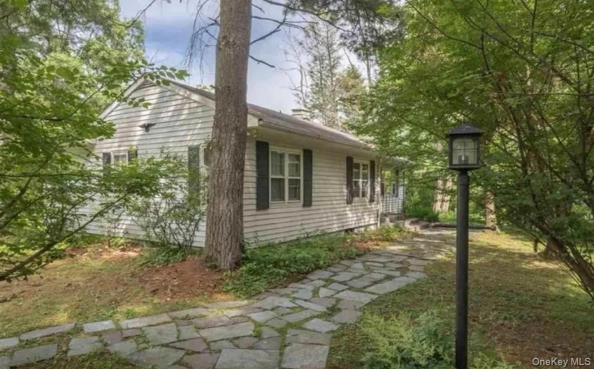 489 Mill Road, Rhinebeck, NY 12572