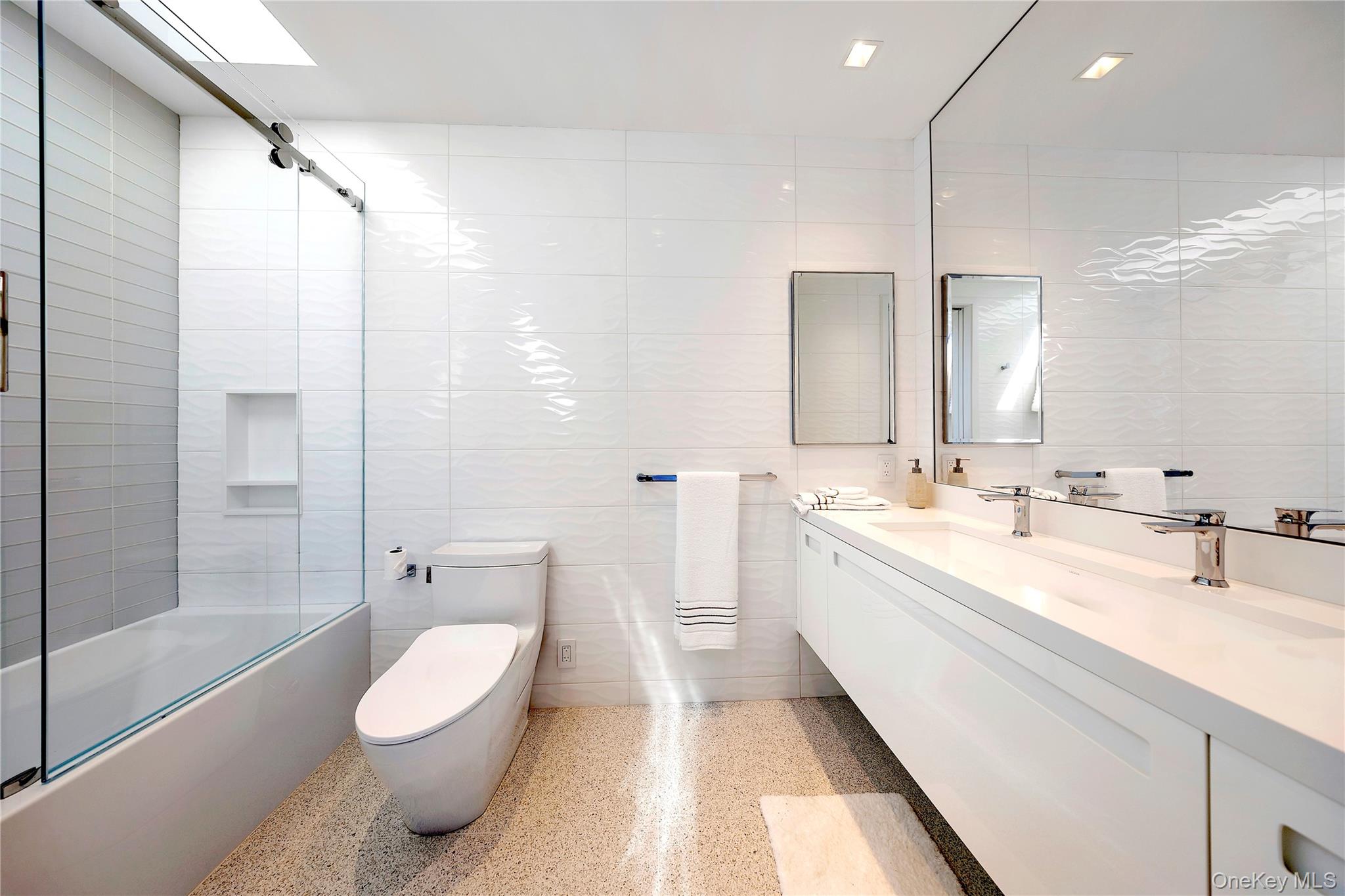 345 Dune Road, Westhampton Beach, NY 11978