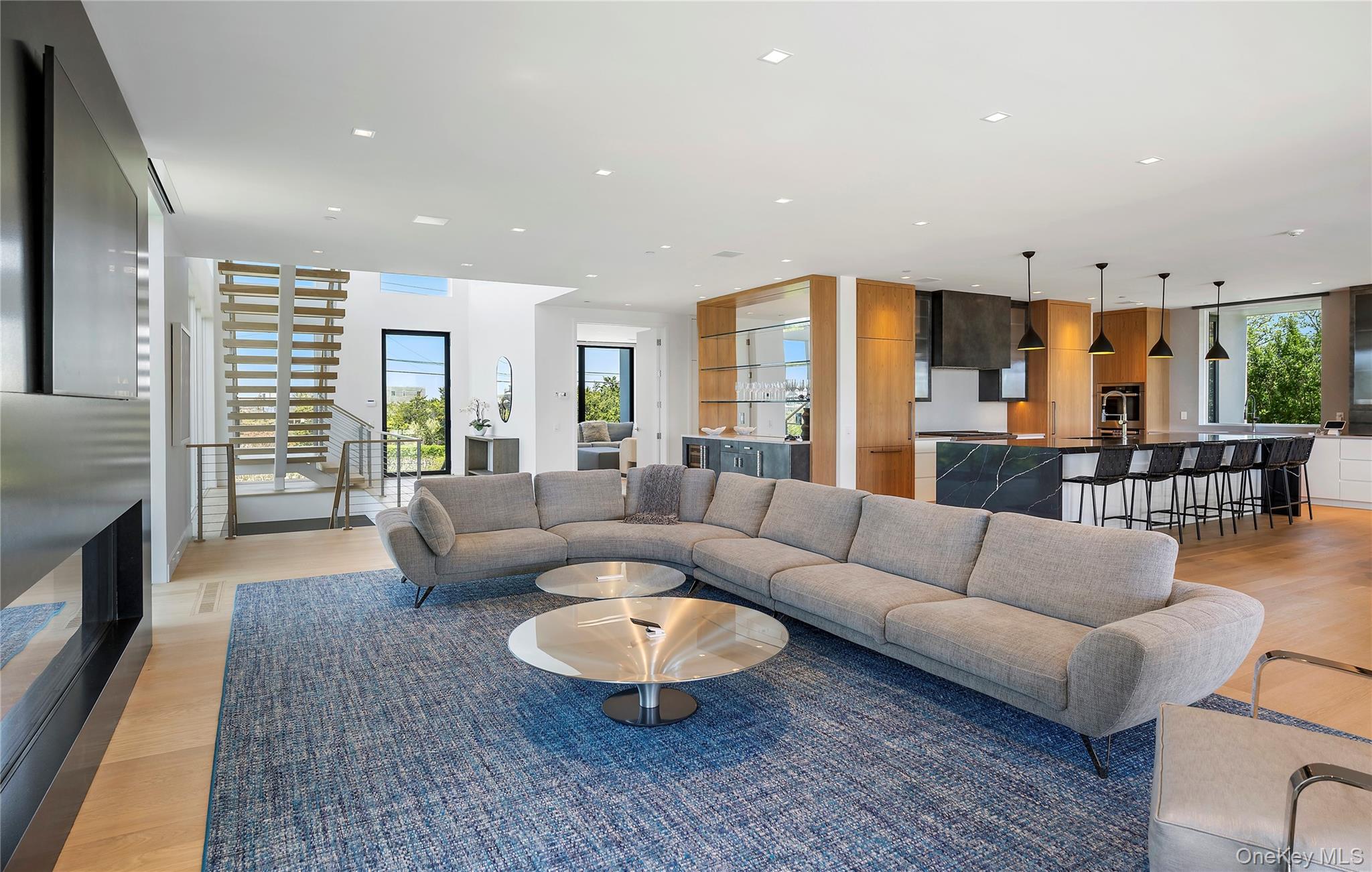 345 Dune Road, Westhampton Beach, NY 11978