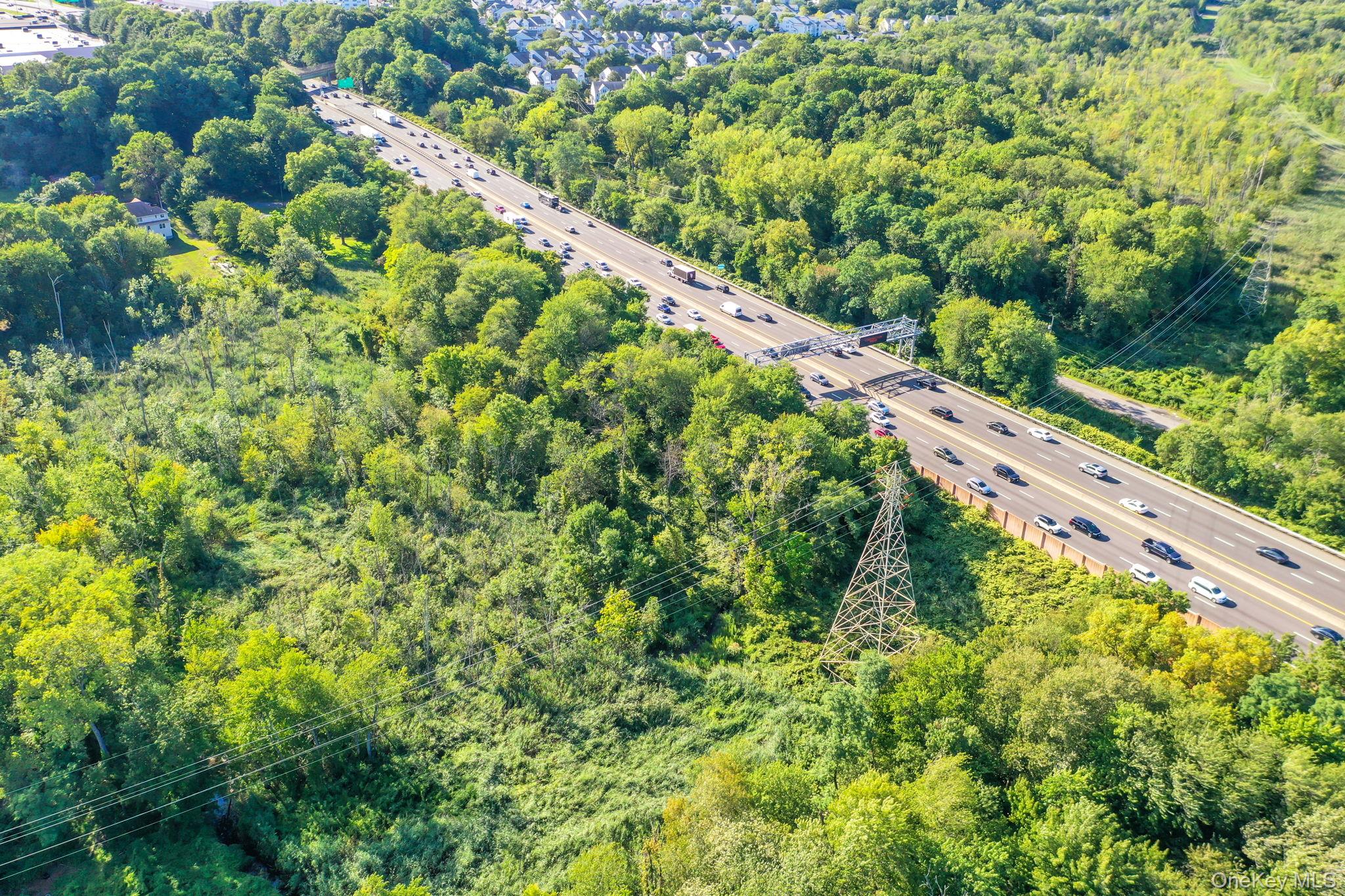 56 Dykes Park Road, Nanuet, NY 10954