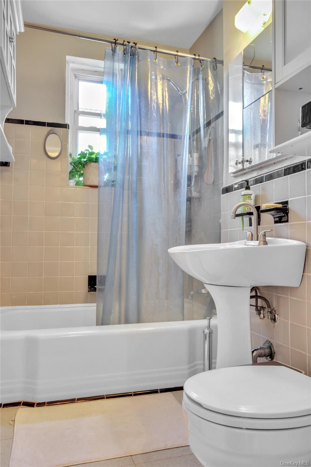 3540 75th Street # 5B, Jackson Heights, NY 11372