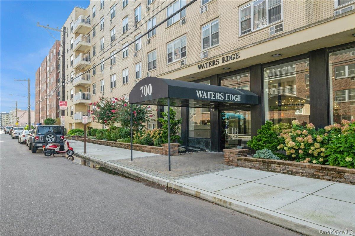 700 Shore Road # 2E, Long Beach, NY 11561