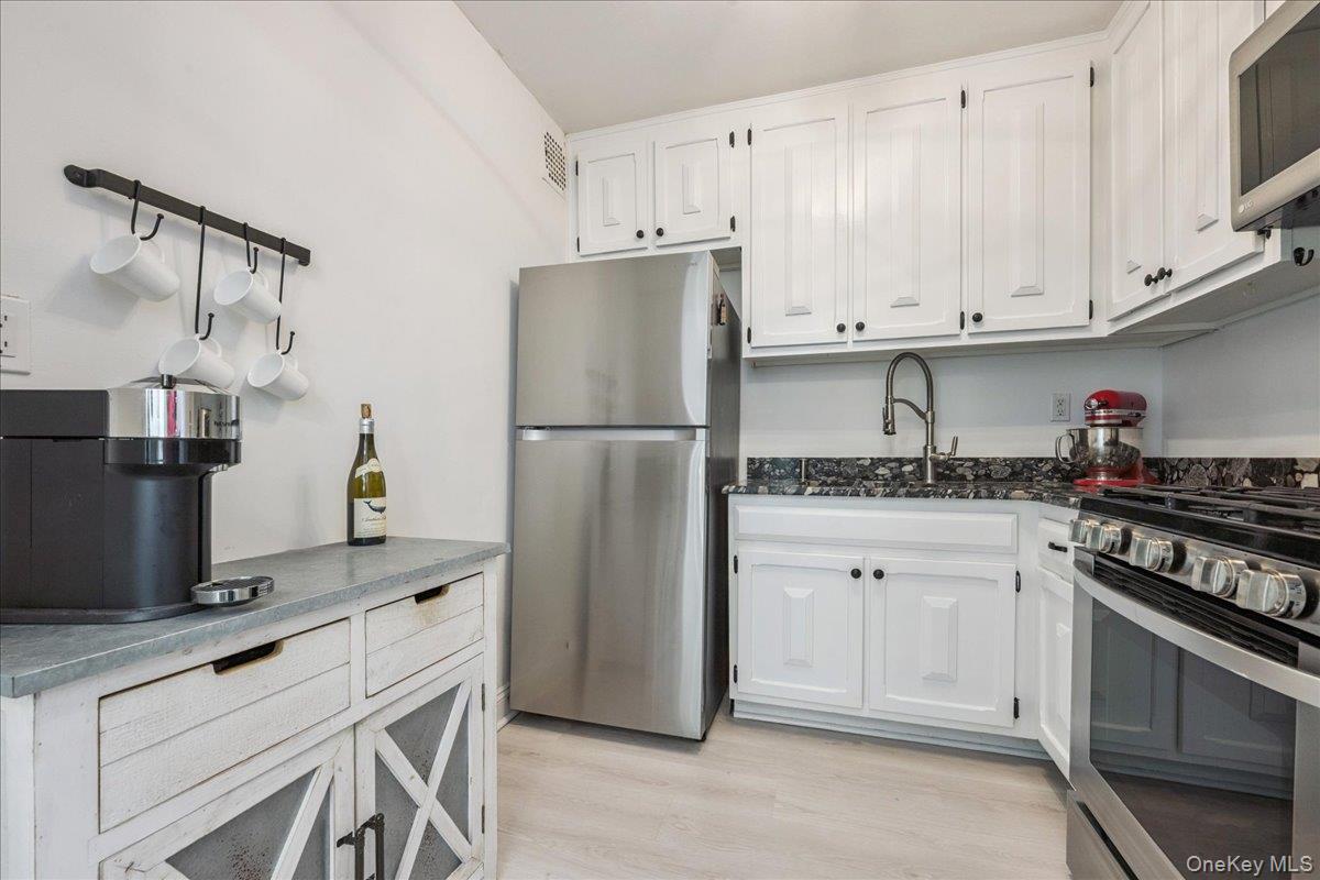 700 Shore Road # 2E, Long Beach, NY 11561