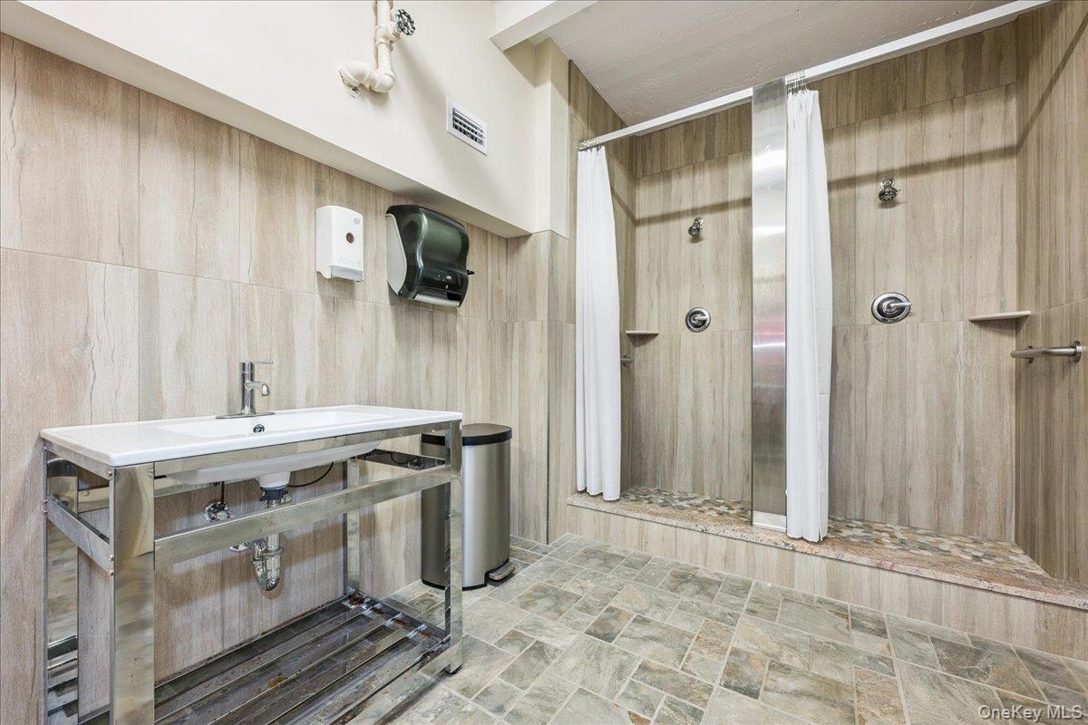 700 Shore Road # 2E, Long Beach, NY 11561