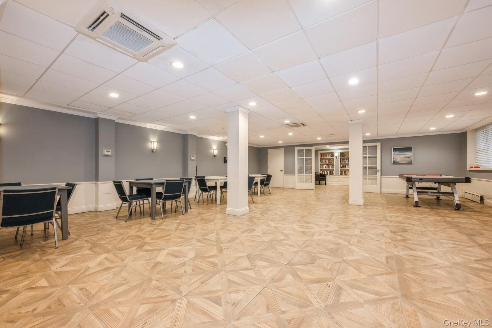 700 Shore Road # 2E, Long Beach, NY 11561