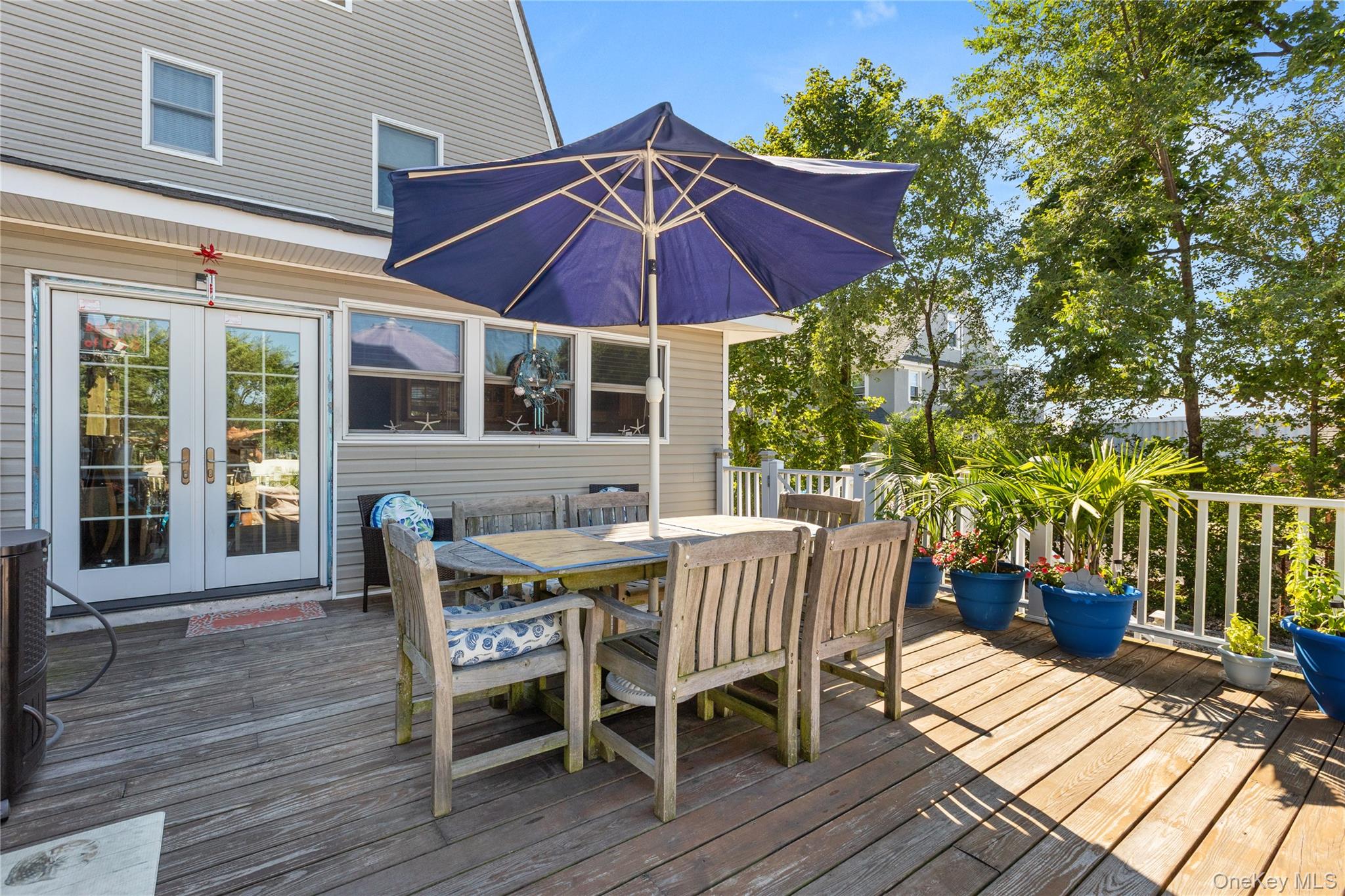 91 Ocean Avenue, Bay Shore, NY 11706