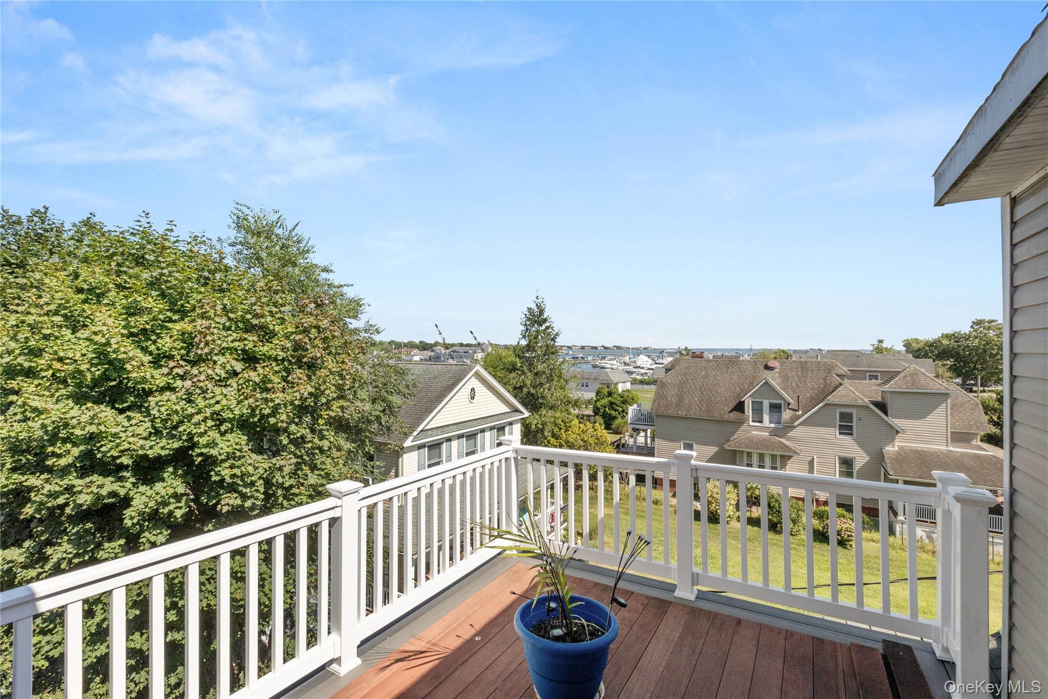 91 Ocean Avenue, Bay Shore, NY 11706