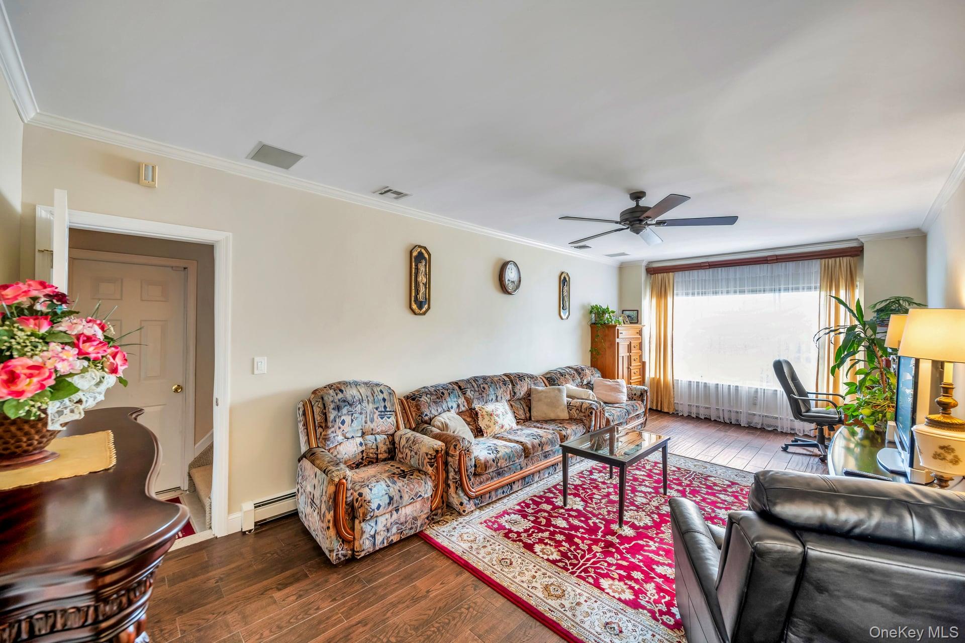 4 Vera Court, Centereach, NY 11720