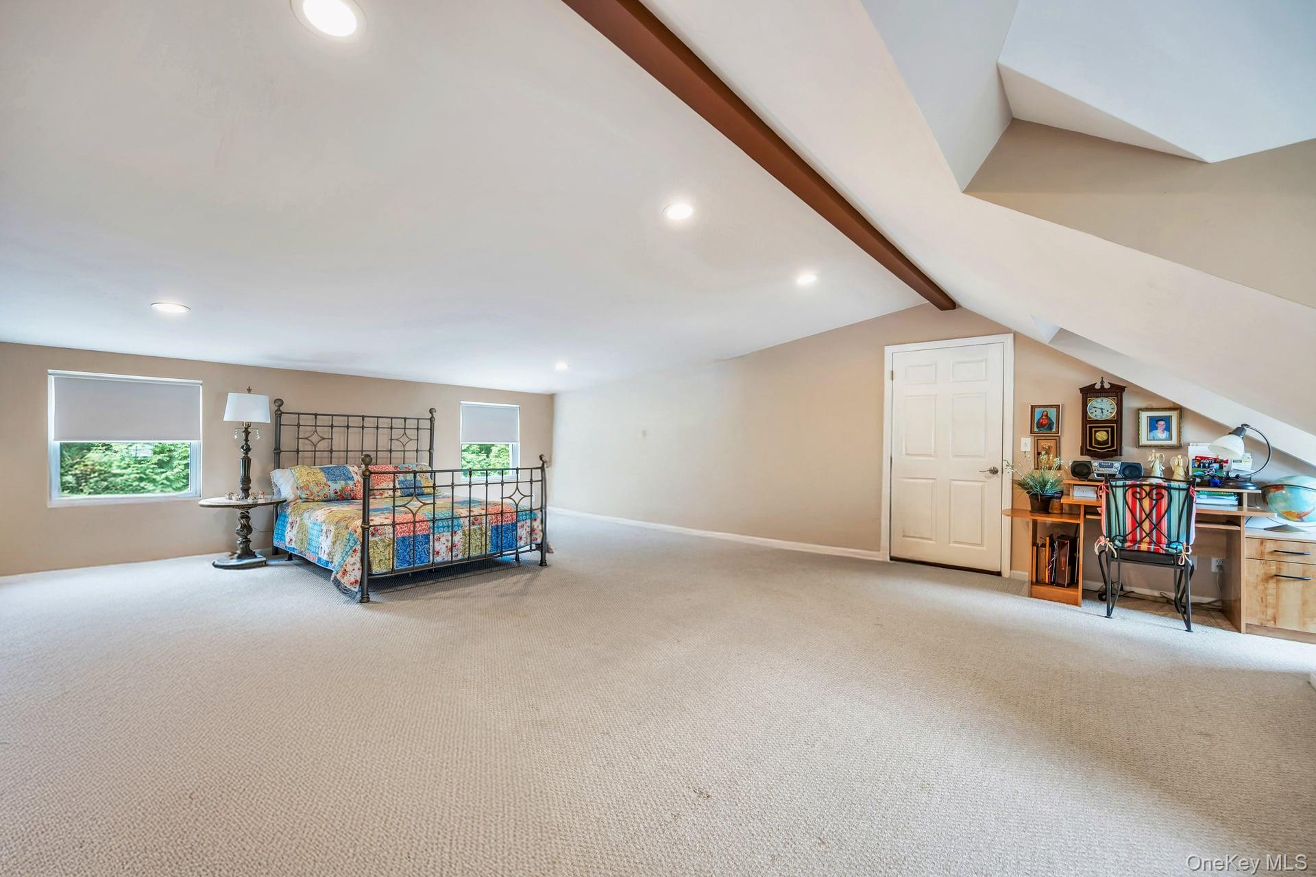 4 Vera Court, Centereach, NY 11720