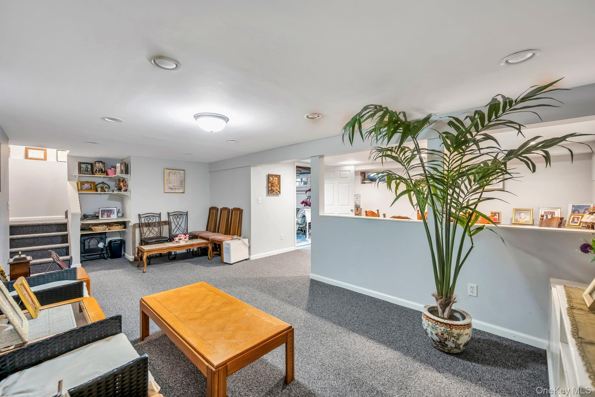 4 Vera Court, Centereach, NY 11720