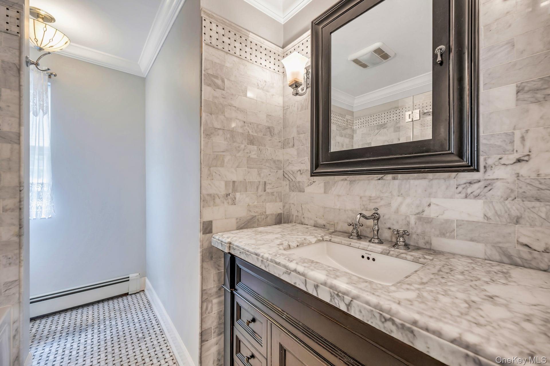 4 Vera Court, Centereach, NY 11720