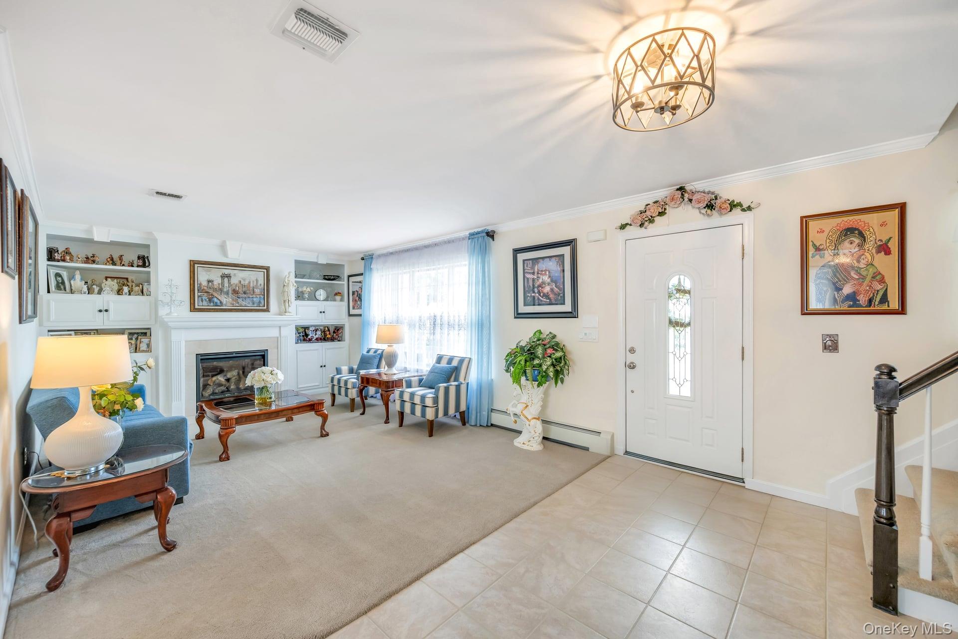 4 Vera Court, Centereach, NY 11720