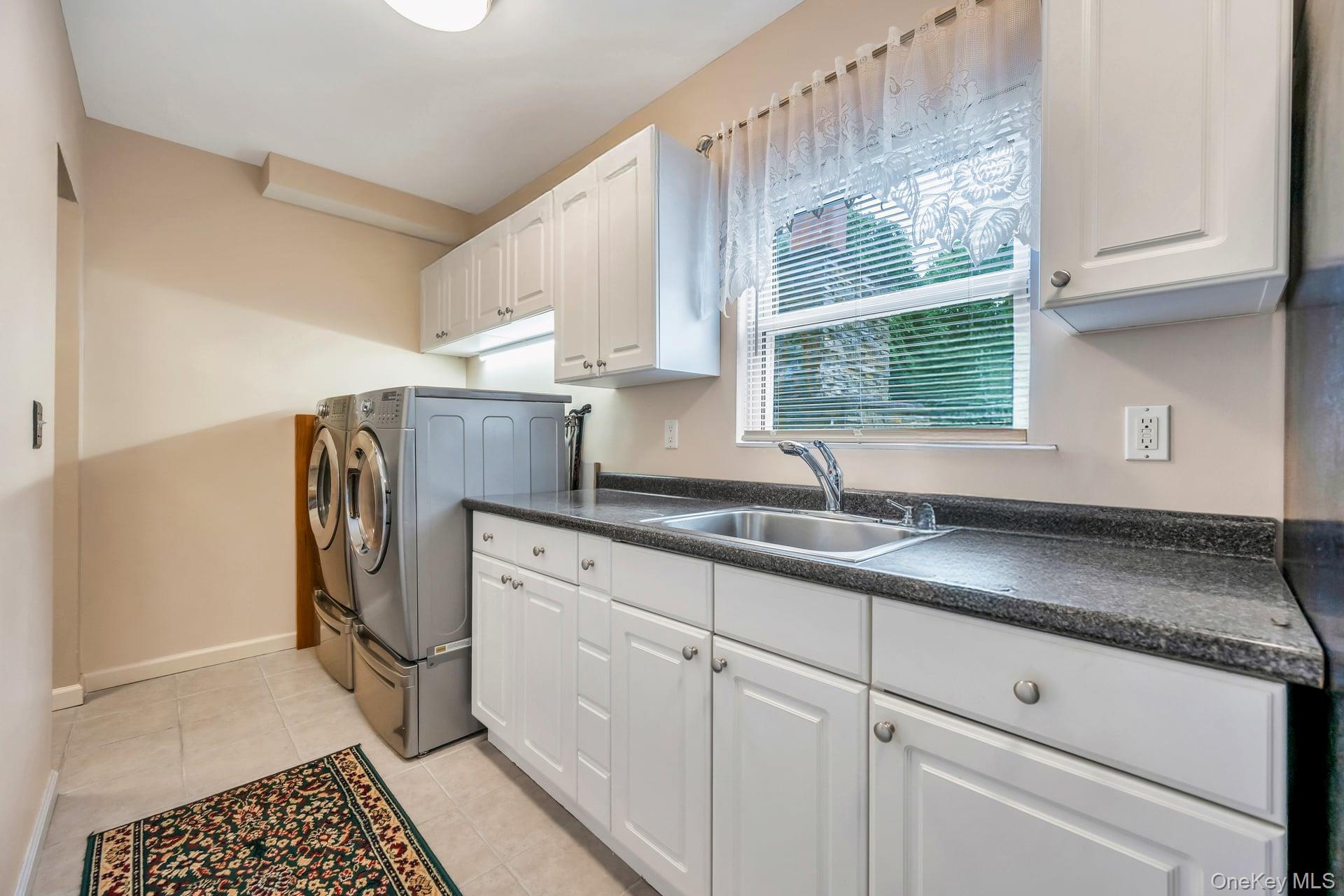 4 Vera Court, Centereach, NY 11720