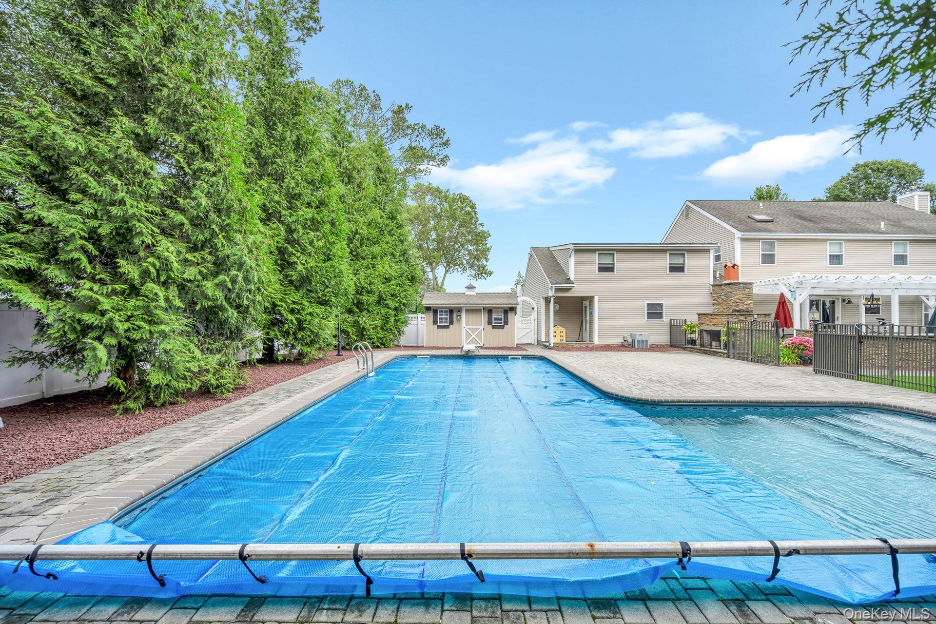 4 Vera Court, Centereach, NY 11720