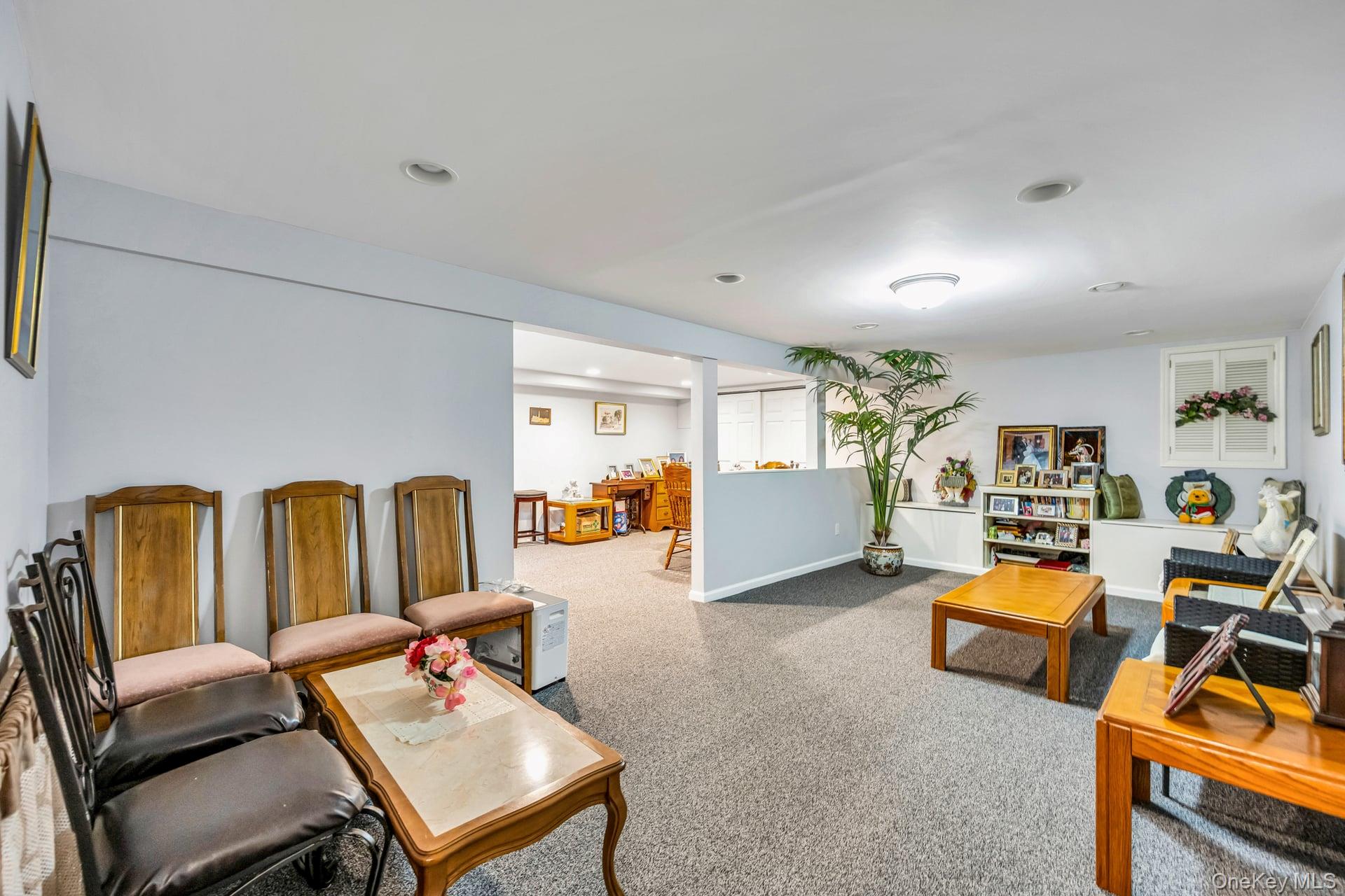 4 Vera Court, Centereach, NY 11720