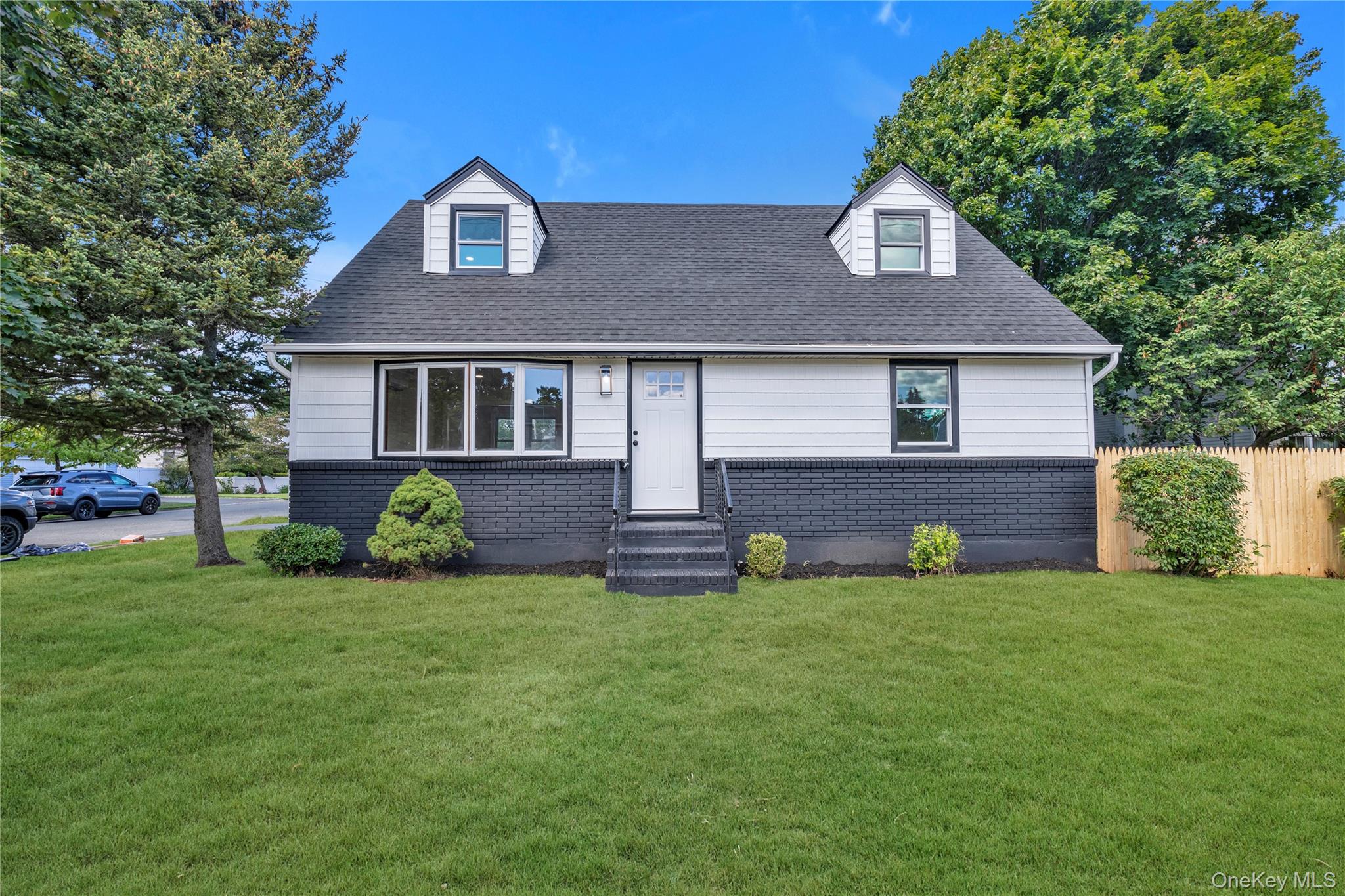 420 Pulaski Road, East Northport, NY 11731