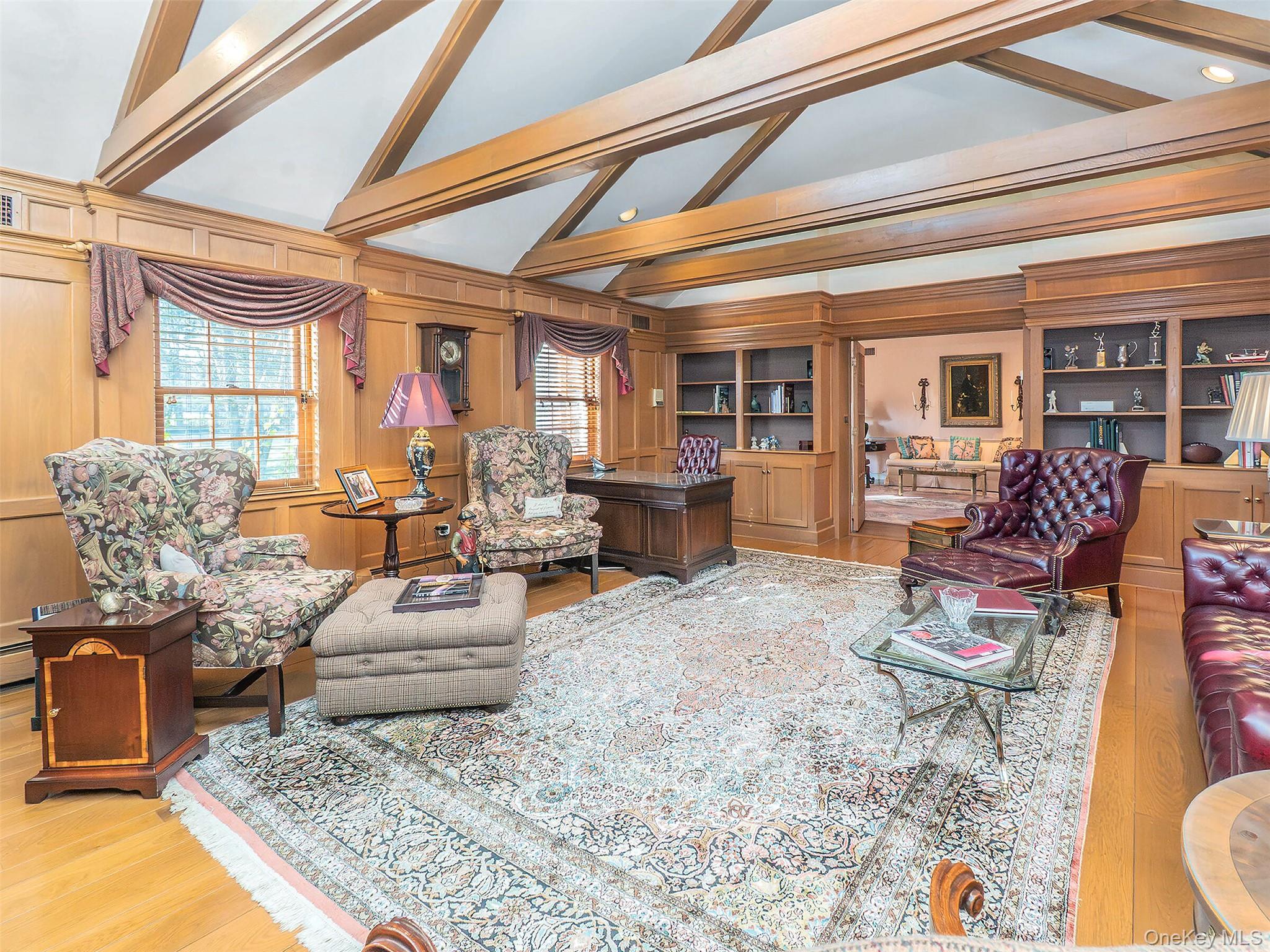 5 Danton Lane S, Locust Valley, NY 11560