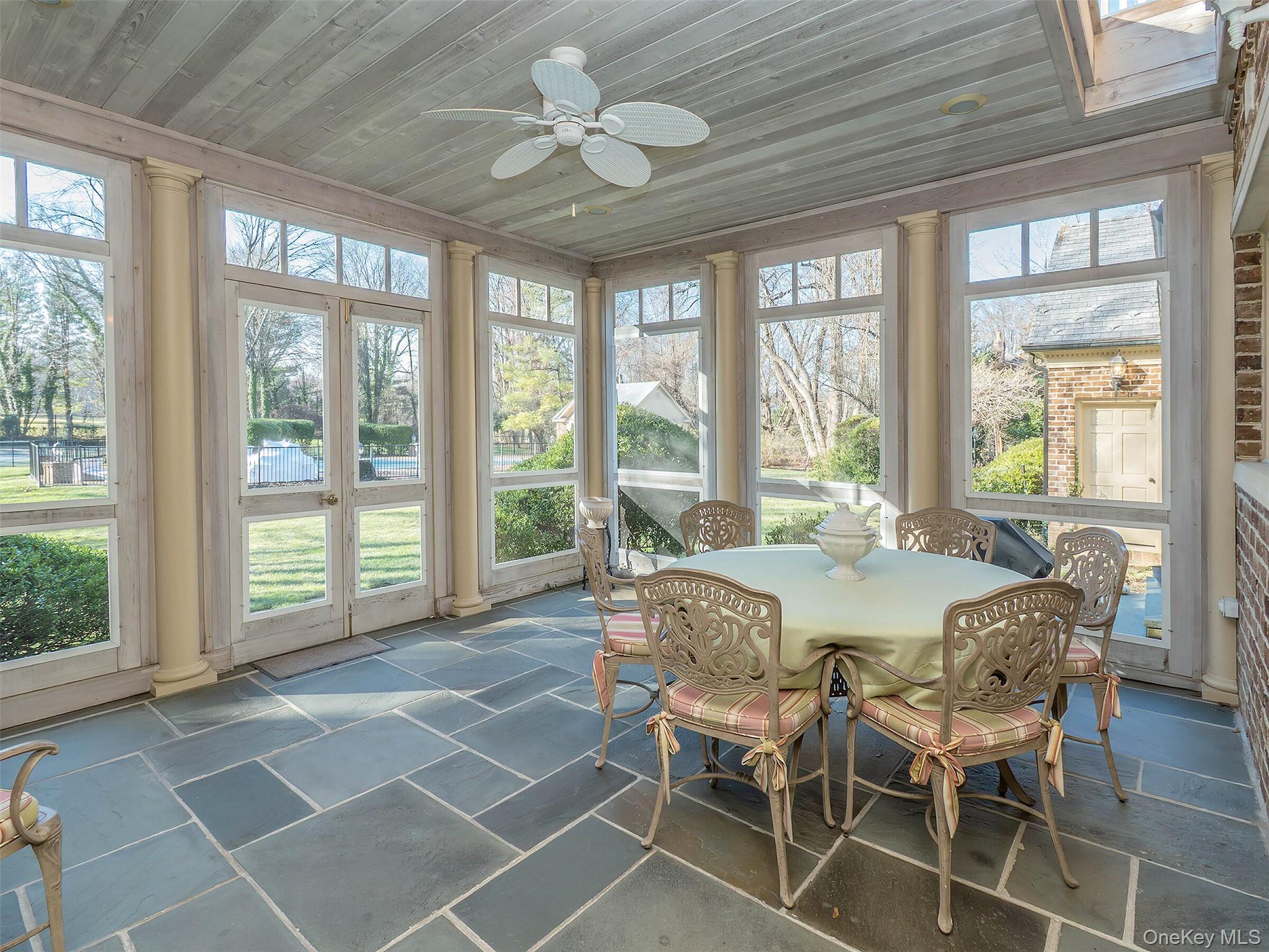 5 Danton Lane S, Locust Valley, NY 11560