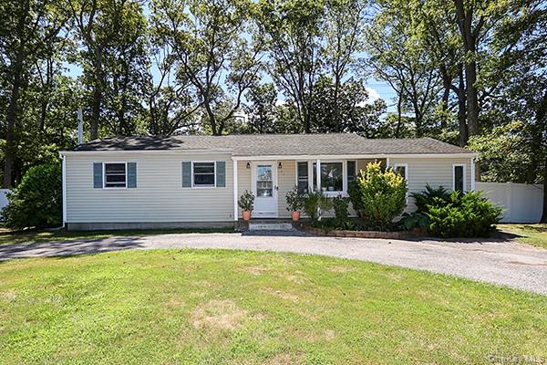 310 Fir Grove Road, Ronkonkoma, NY 11779