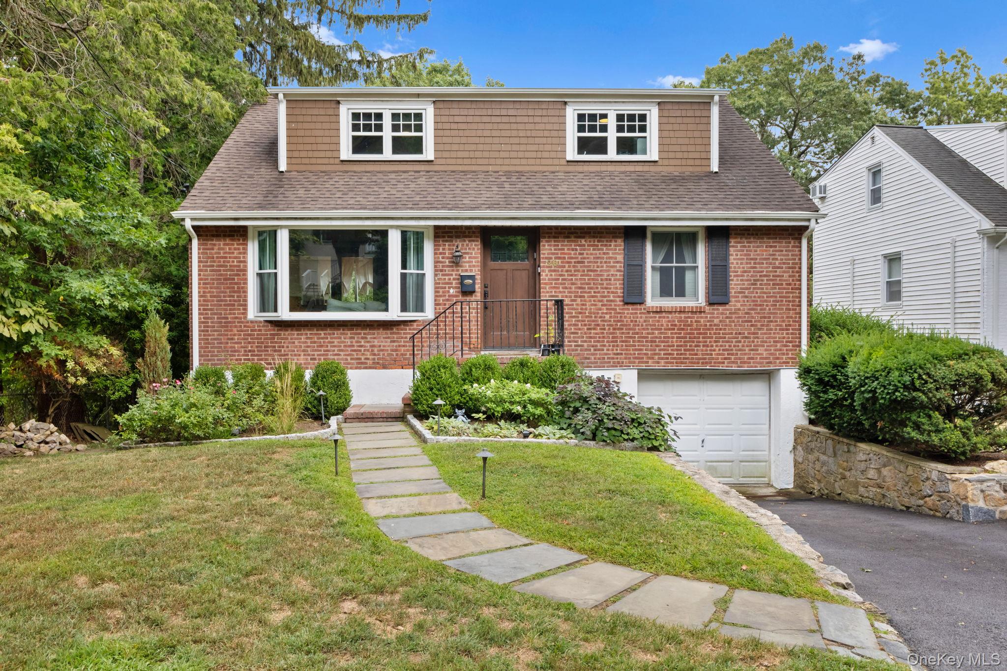 26 S Clinton Avenue, Hastings-on-Hudson, NY 10706