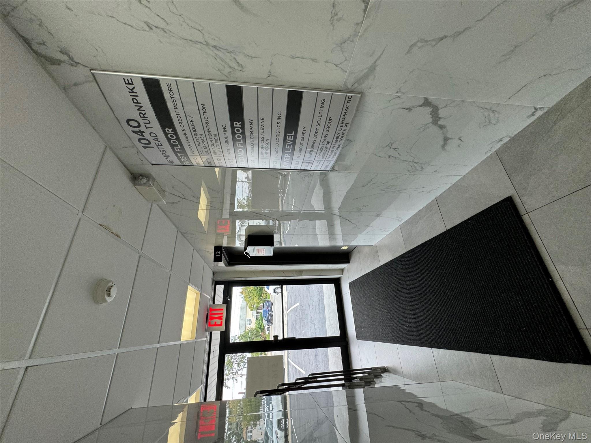 1040 Hempstead # 23, Franklin Square, NY 11010