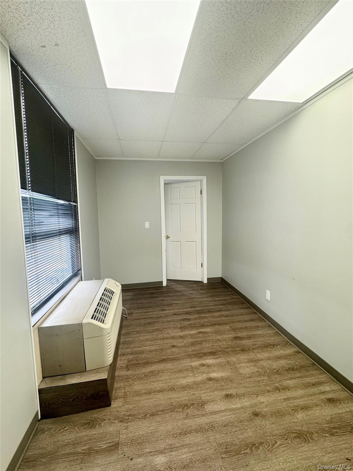 1040 Hempstead # 23, Franklin Square, NY 11010