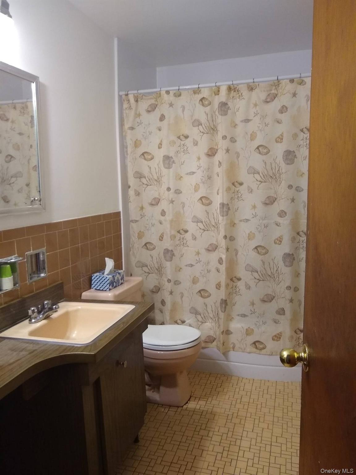 81-05 149th Avenue, Howard Beach, NY 11414