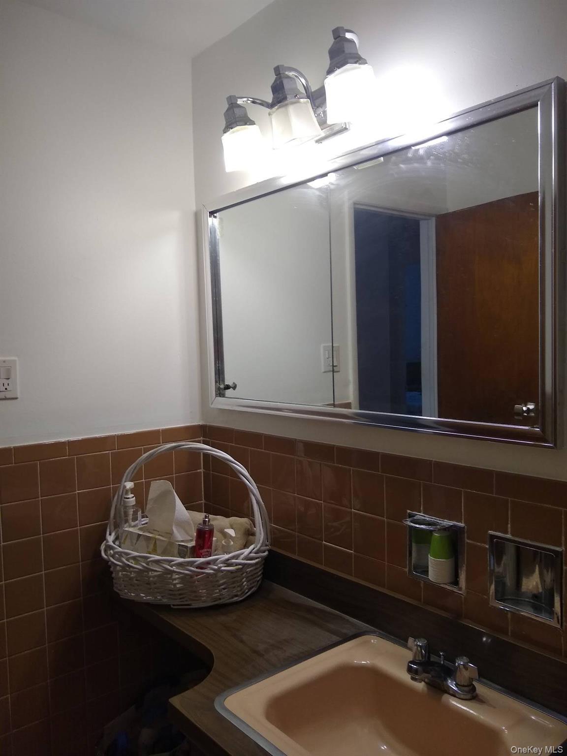 81-05 149th Avenue, Howard Beach, NY 11414