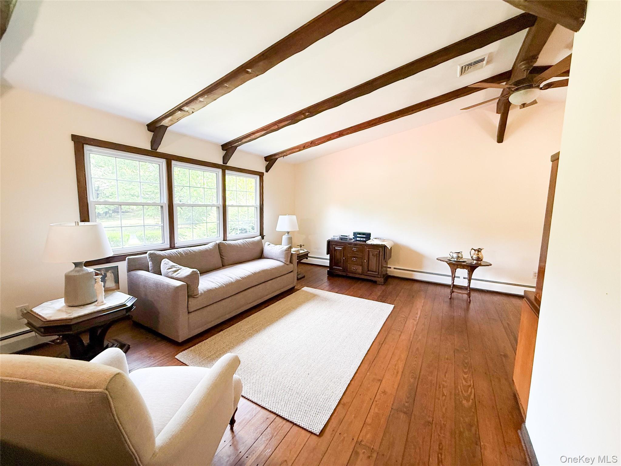 2 Myers Lane, Hyde Park, NY 12538